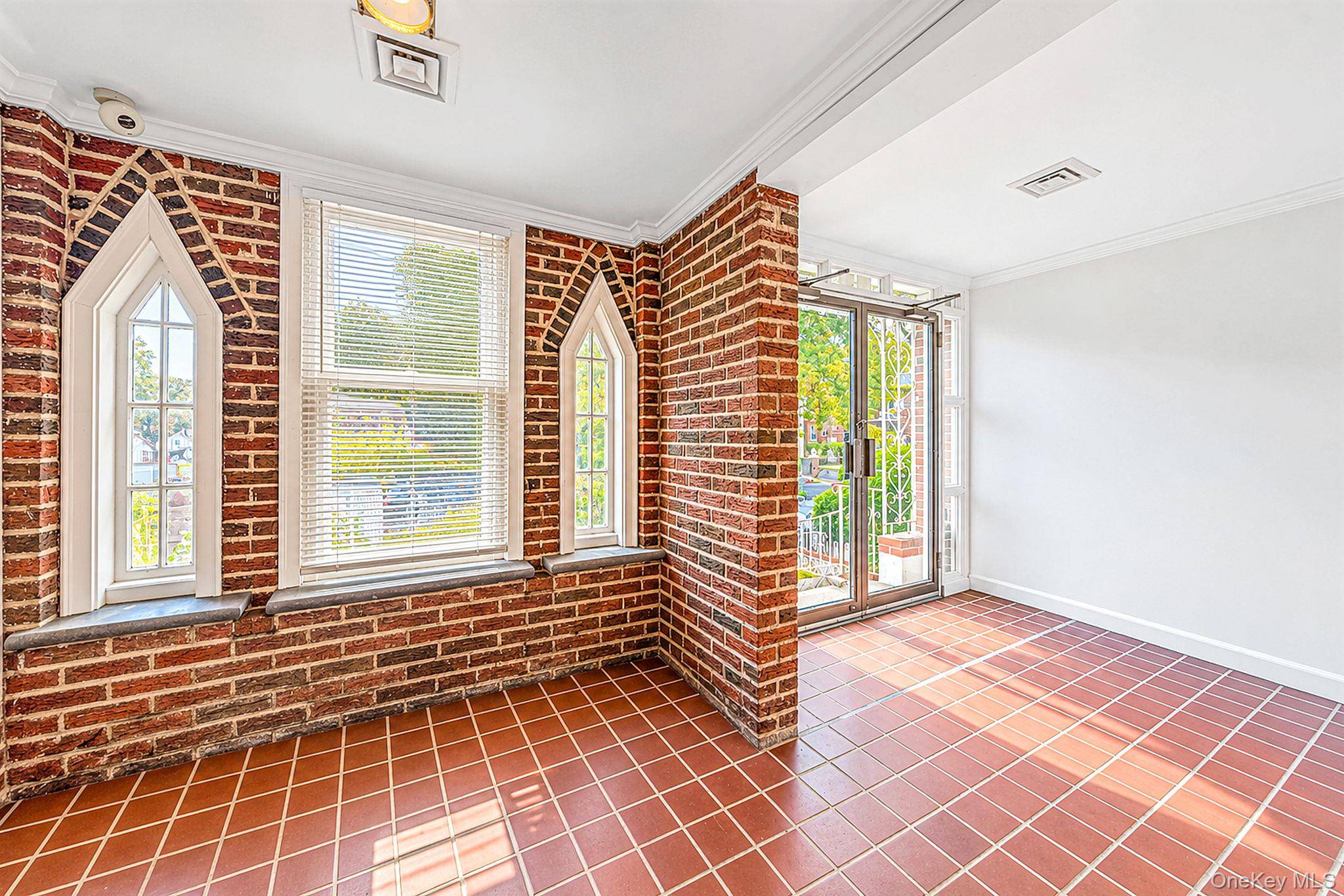 3730 76th ST, Jackson Heights, NY 11372