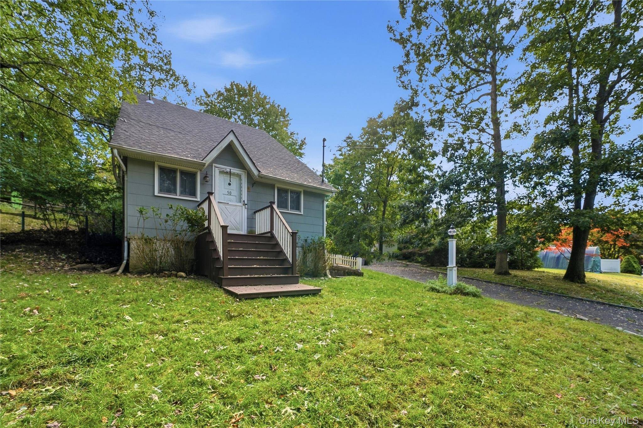 50 Dryad RD, Rocky Point, NY 11778