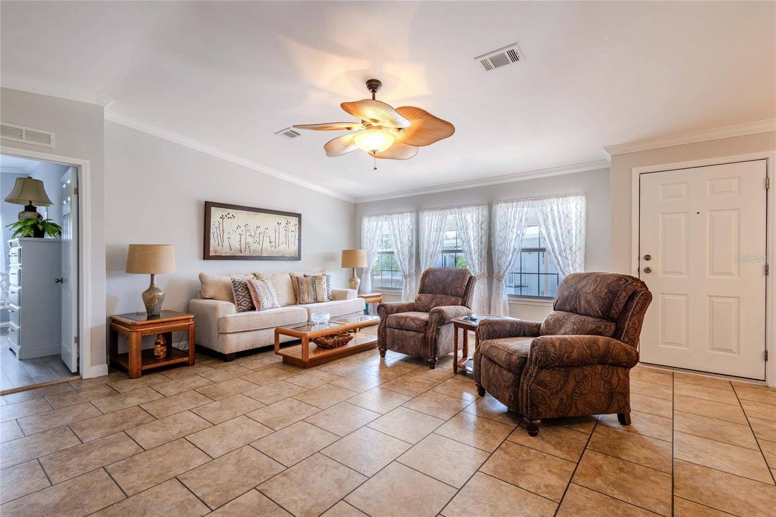 2100 KINGS HWY #402, Port Charlotte, FL 33980