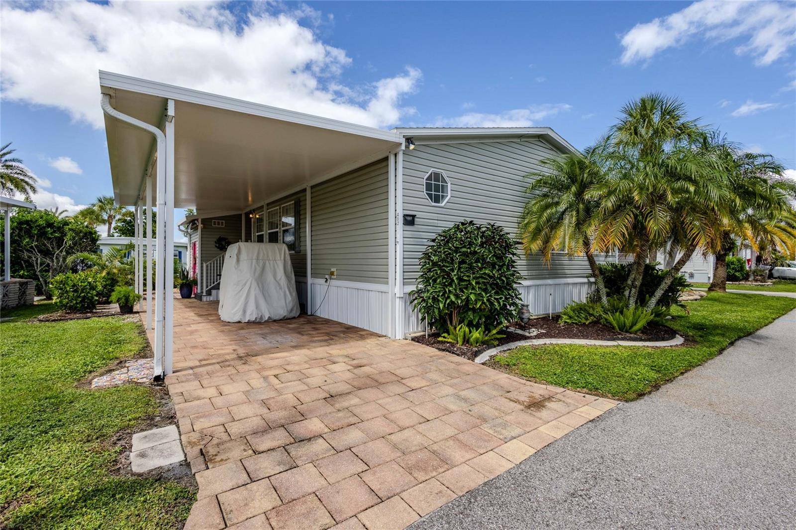 2100 KINGS HWY #402, Port Charlotte, FL 33980