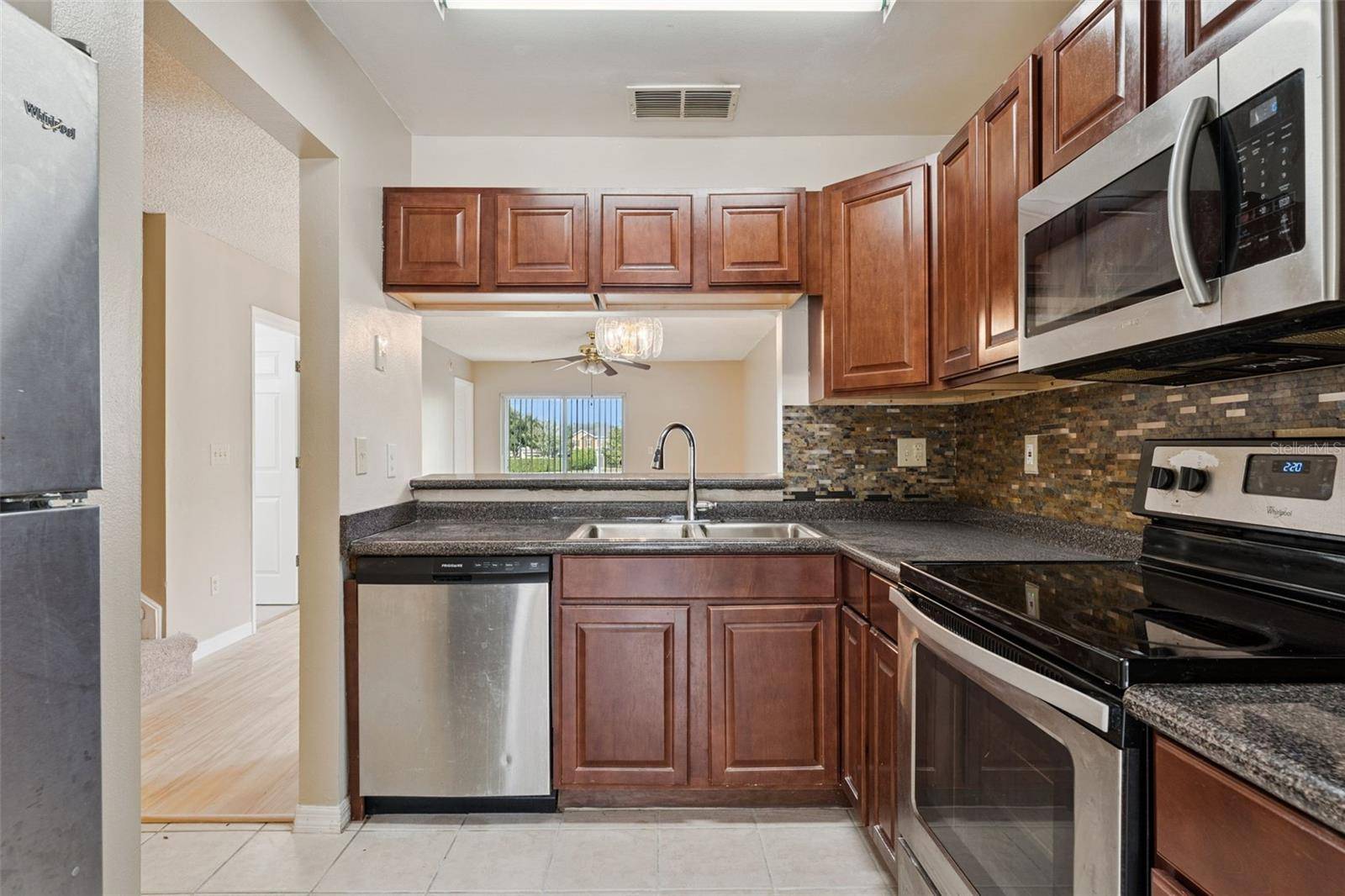 1192 N FAIRWAY DR #1192, Apopka, FL 32712