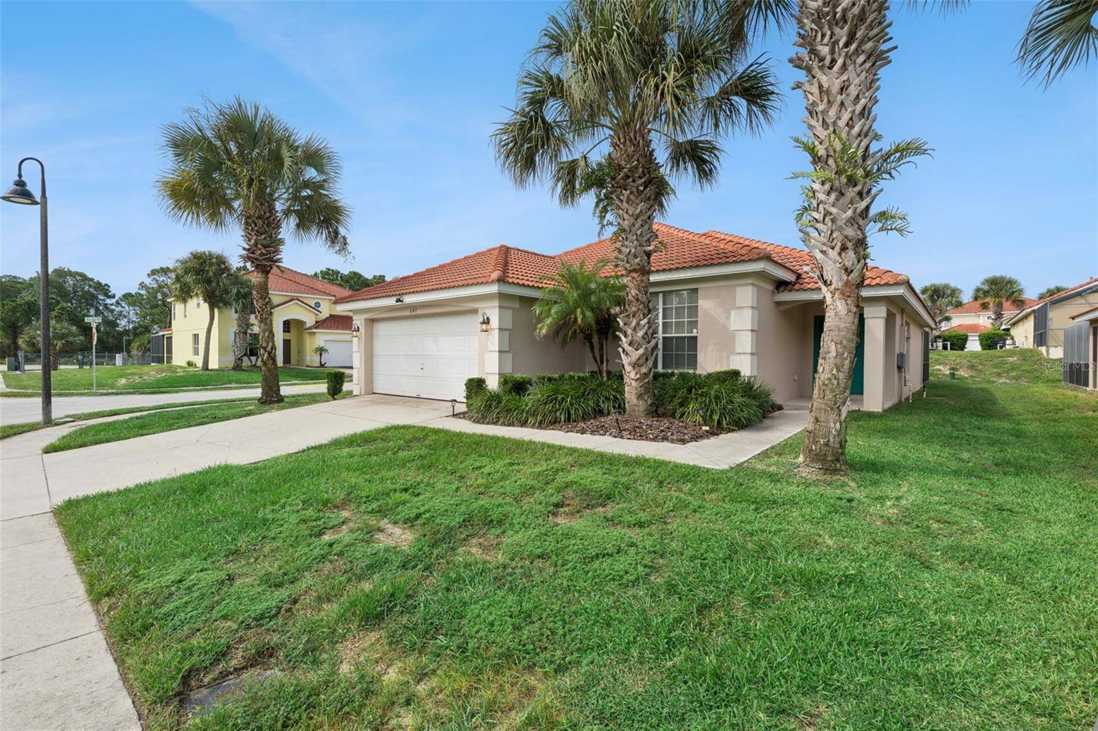 647 PALOMA DR, Davenport, FL 33837