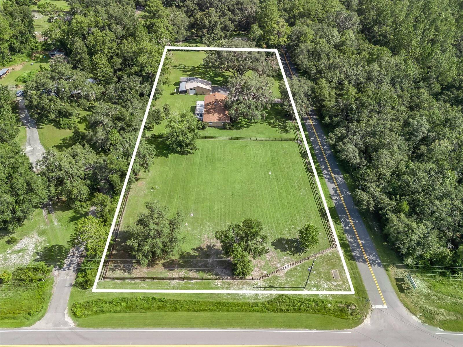 5700 NW 135TH AVE, Morriston, FL 32668