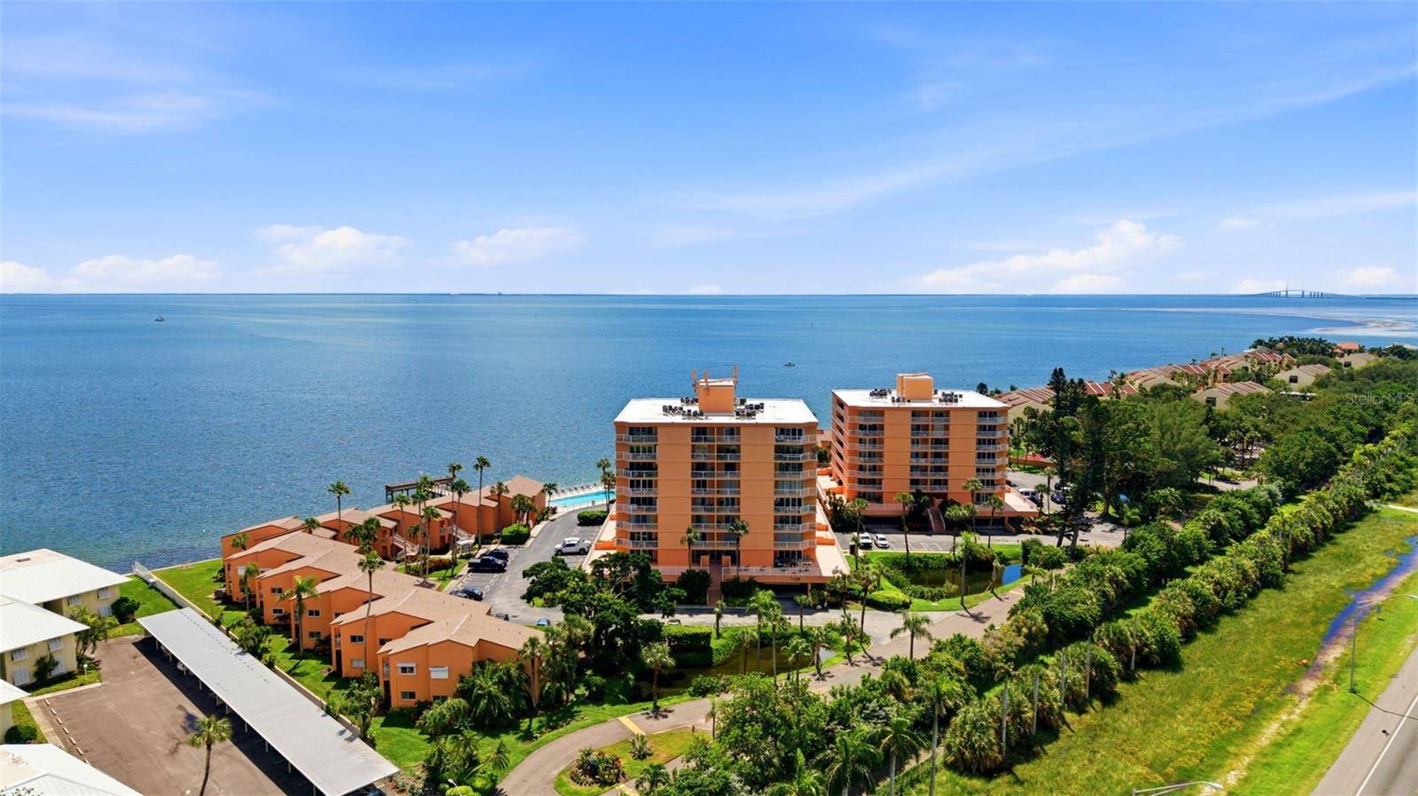 7432 SUNSHINE SKYWAY LN S #506, St Petersburg, FL 33711