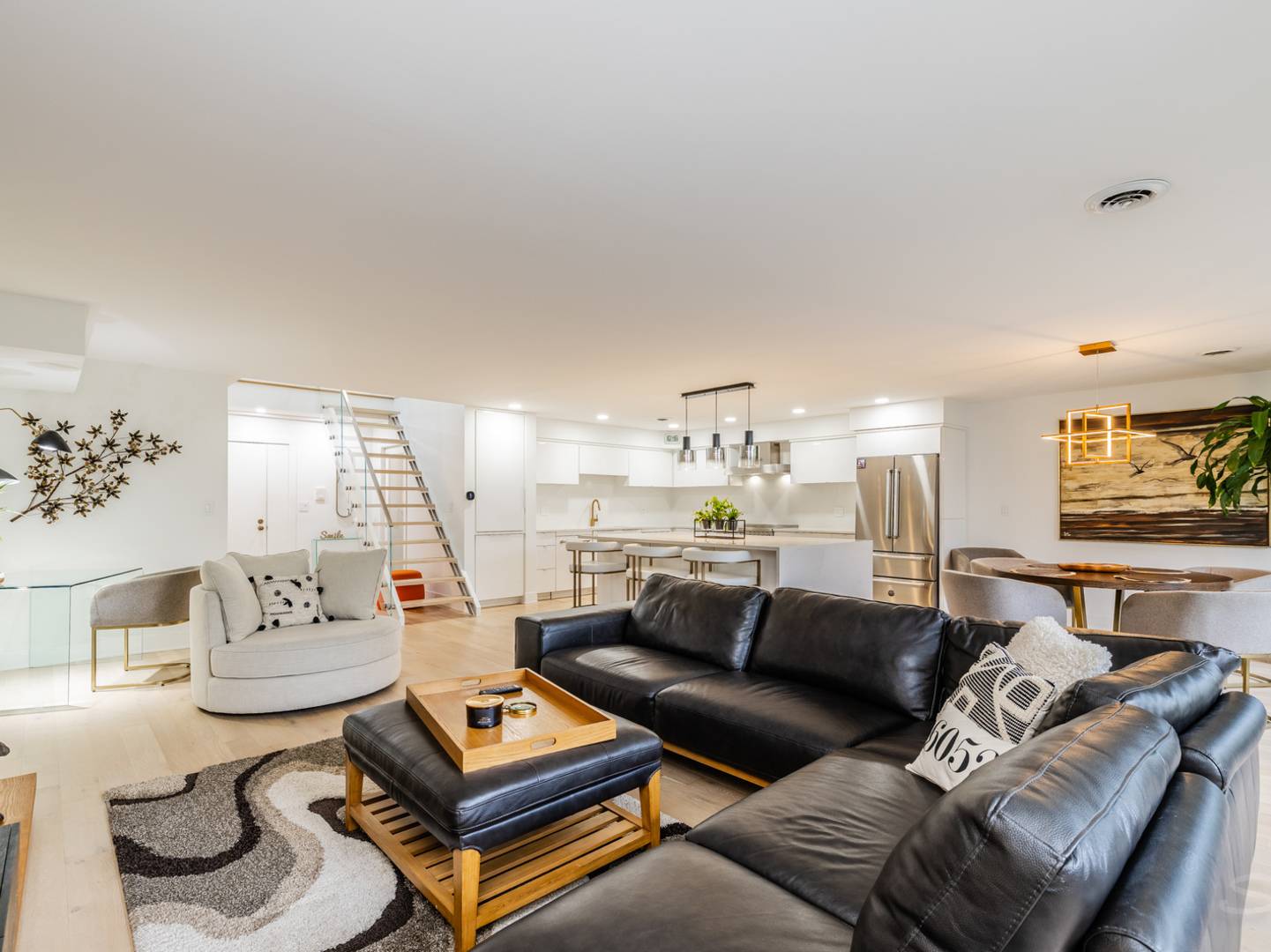 111 E Cossitt AVE #206, La Grange, IL 60525
