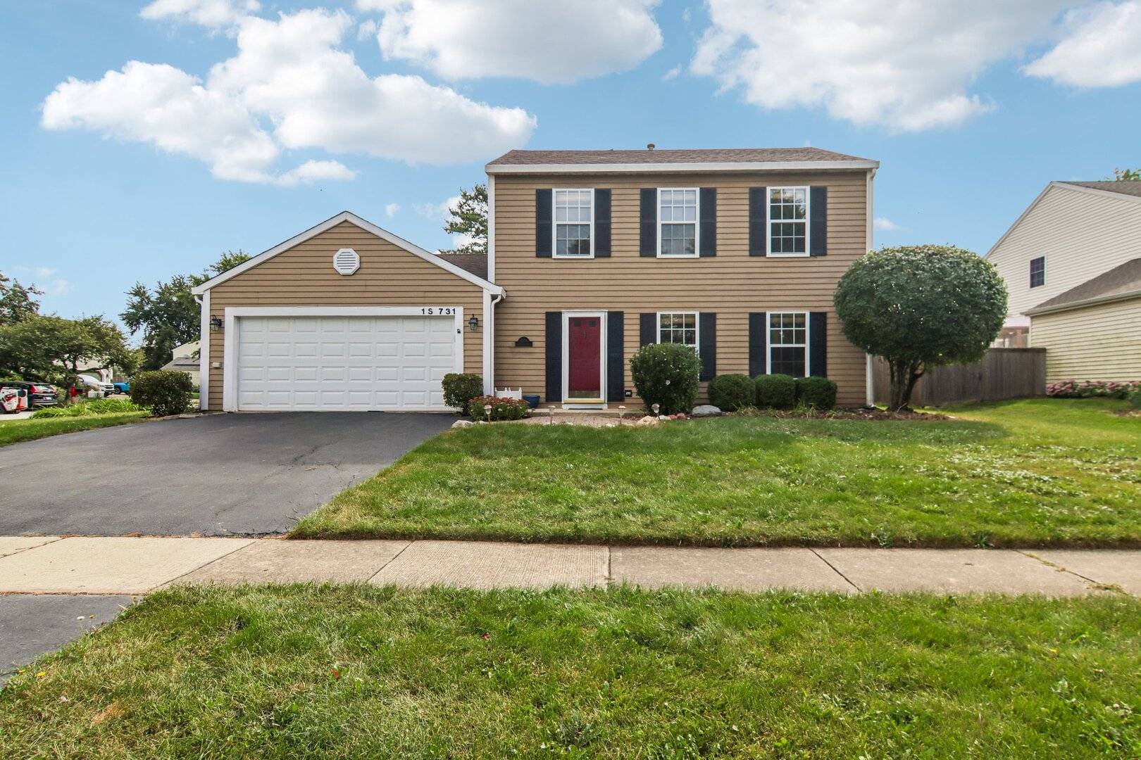 1s731 Sheffield LN, Warrenville, IL 60555