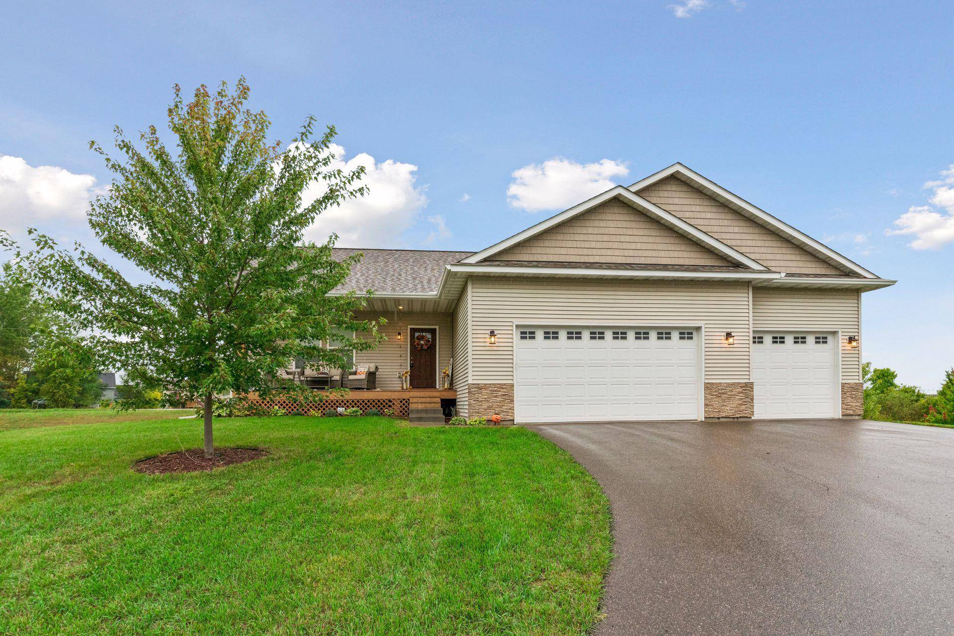 663 Alaska PL, Cambridge, MN 55008
