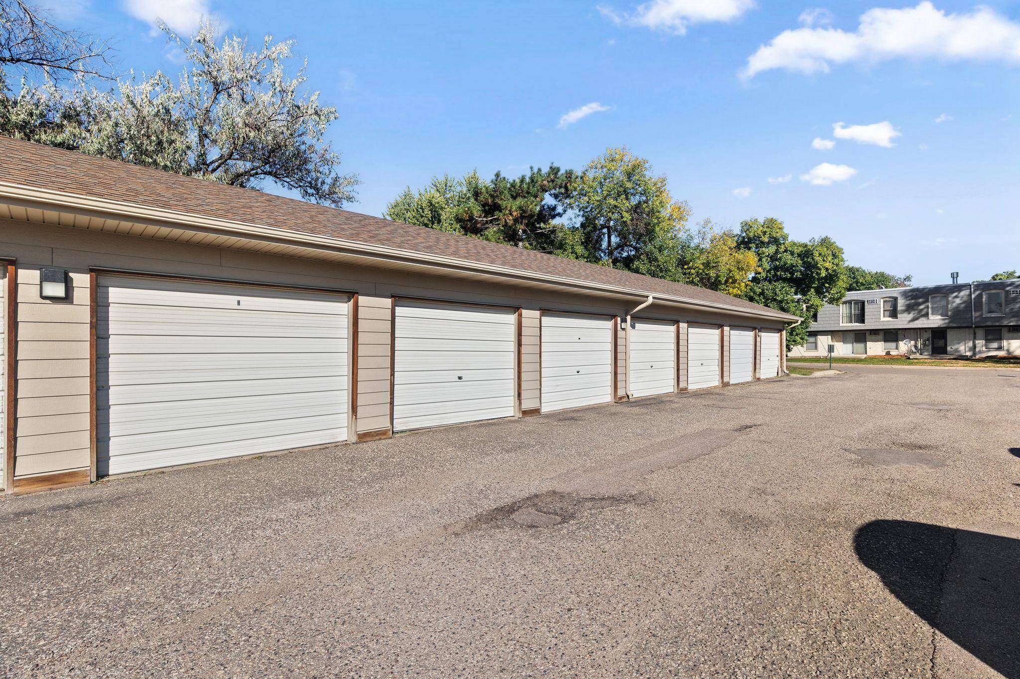 901 11th AVE S #5, Hopkins, MN 55343