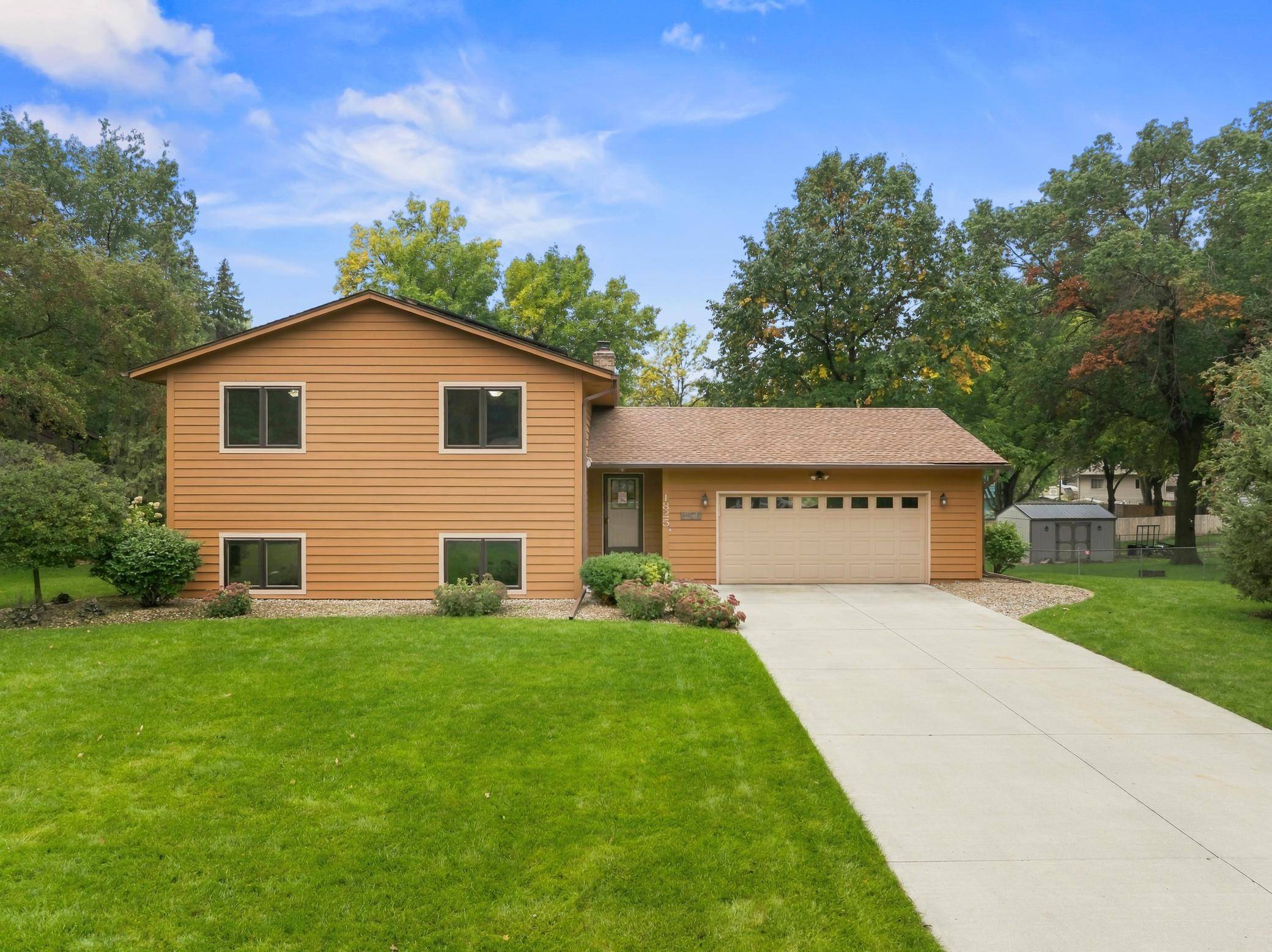 1825 Truman CT, Northfield, MN 55057