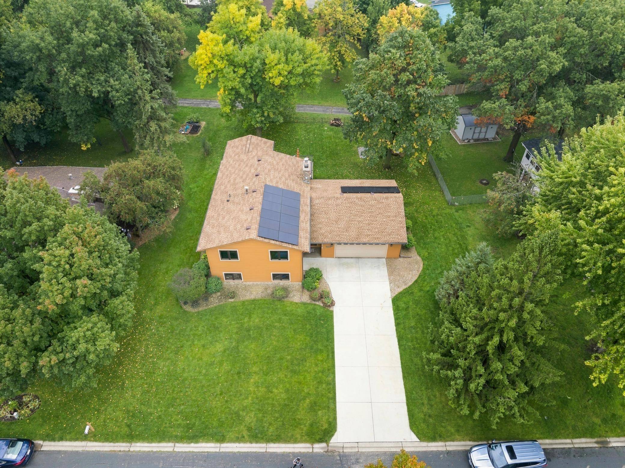 1825 Truman CT, Northfield, MN 55057