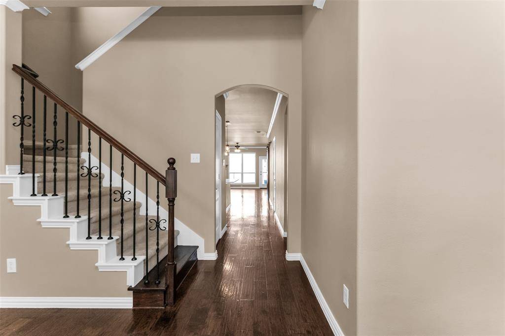 612 Sundrop Drive, Little Elm, TX 75068