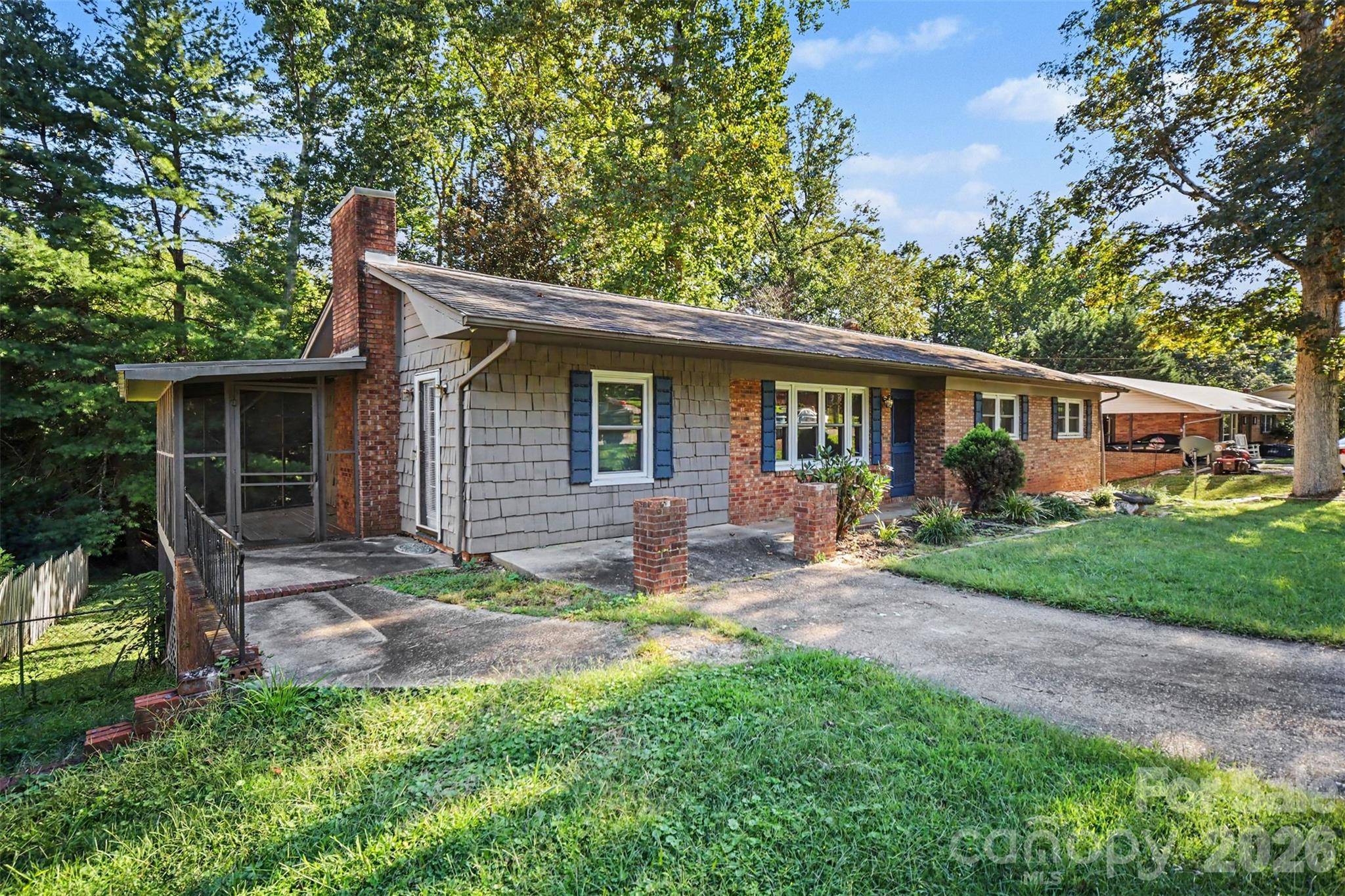 623 Westside DR, Newton, NC 28658