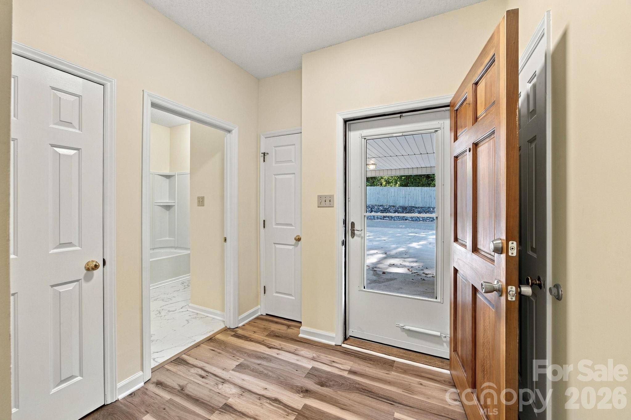 19838 Oak Leaf CIR, Cornelius, NC 28031