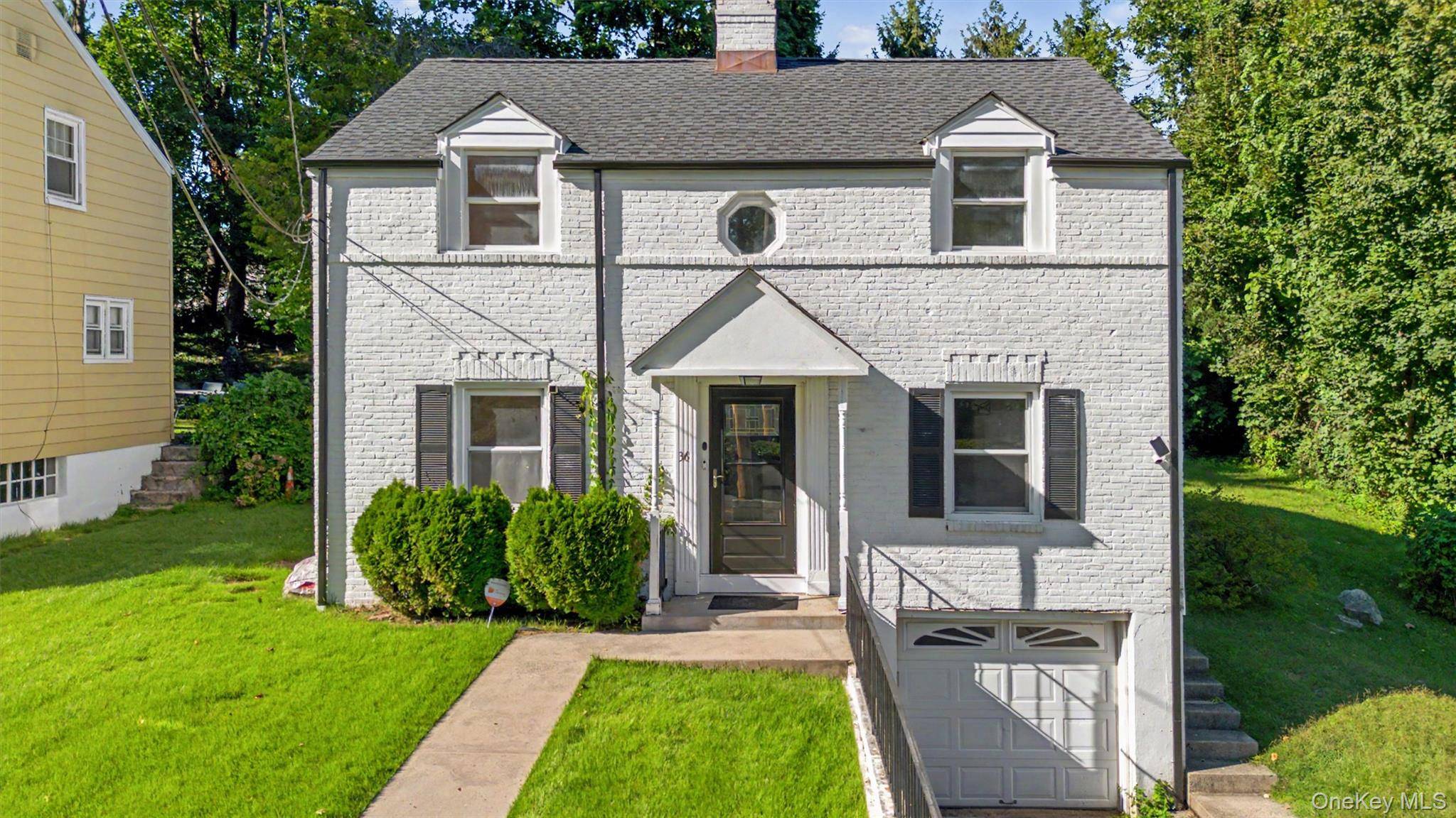 36 Maryton RD, White Plains, NY 10603
