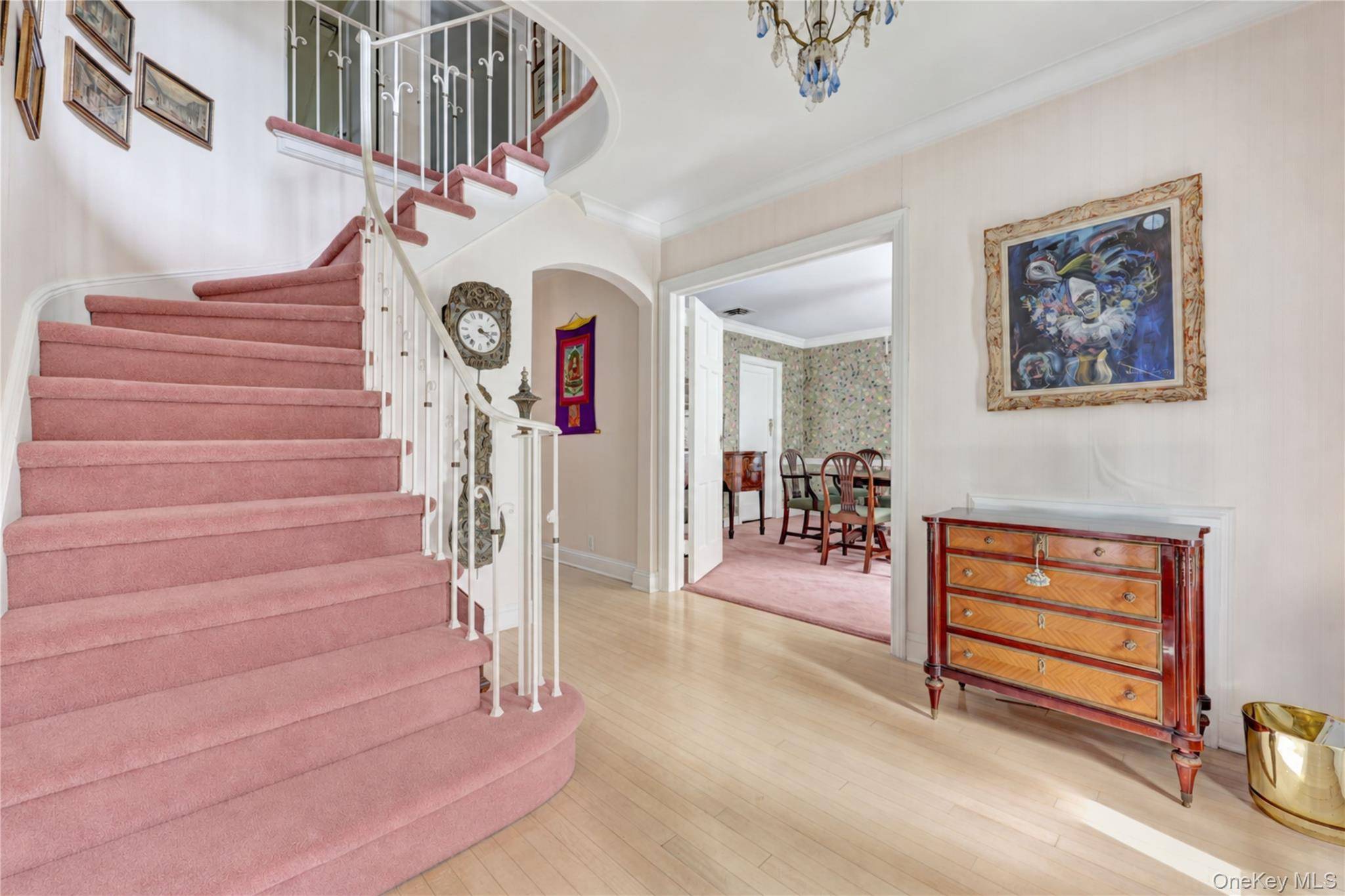 178 Schenck CIR, Hewlett Harbor, NY 11557