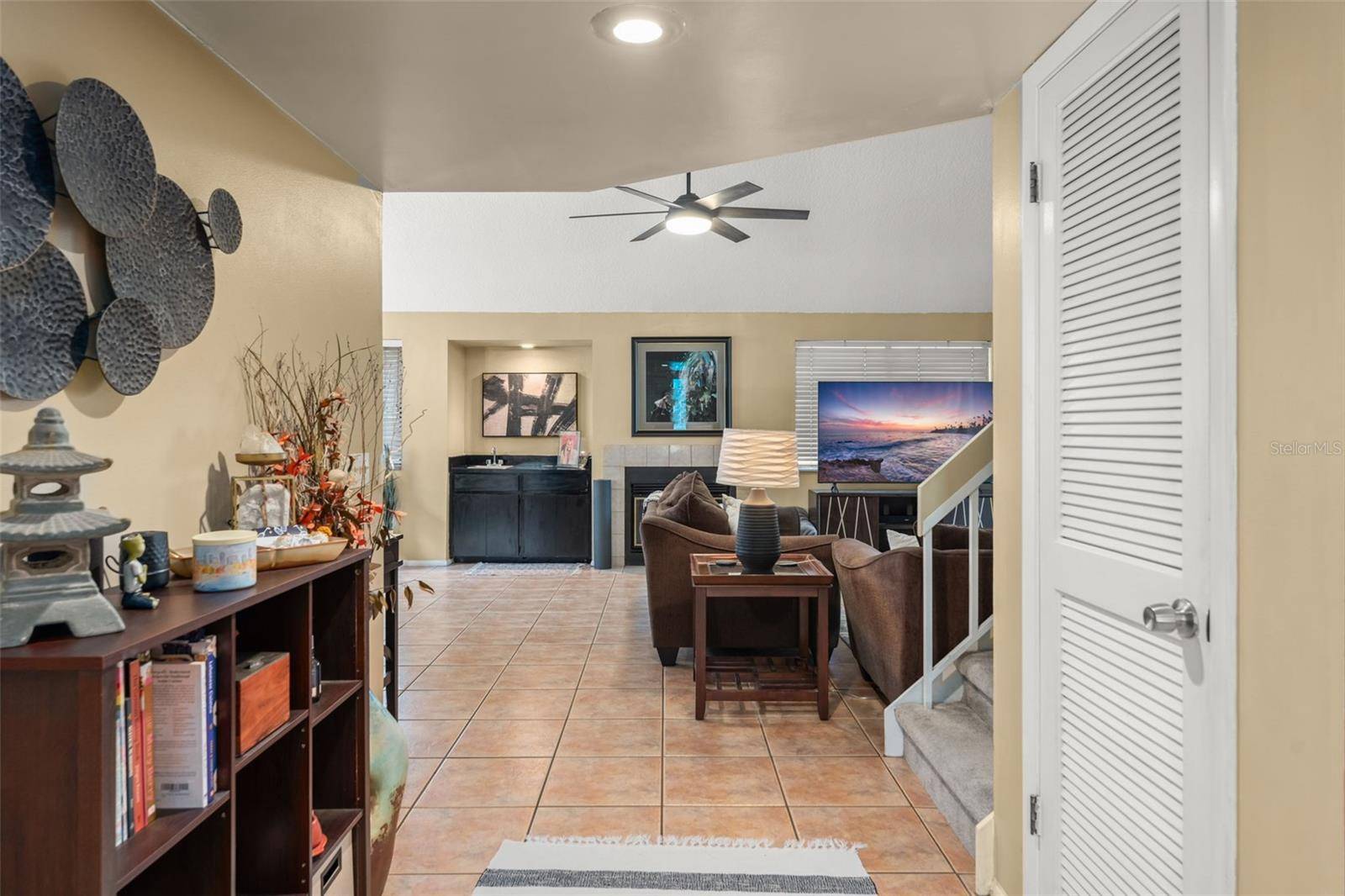 228 S FOX CHASE PT, Longwood, FL 32779