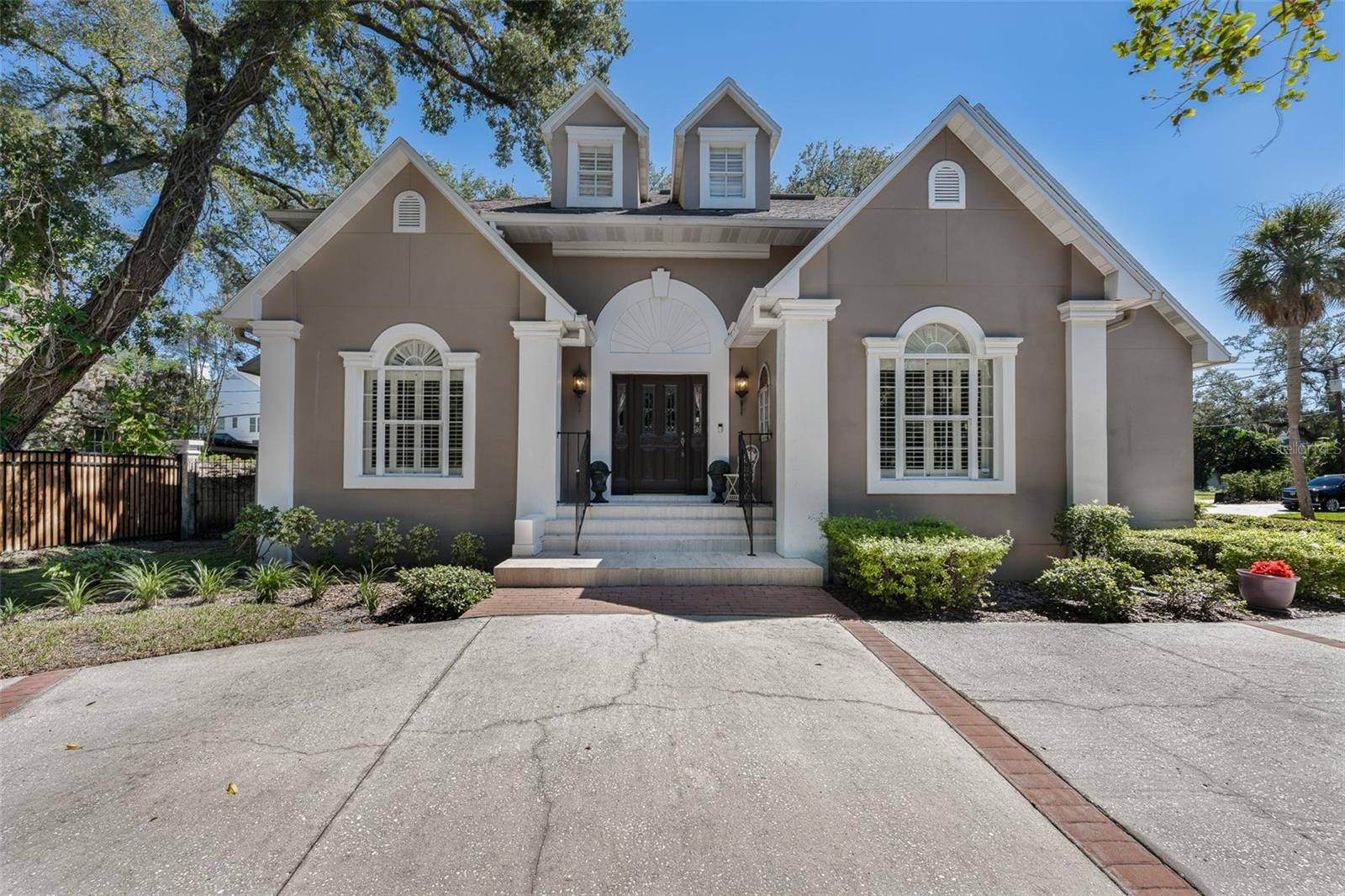 4535 W BEACHWAY DR, Tampa, FL 33609