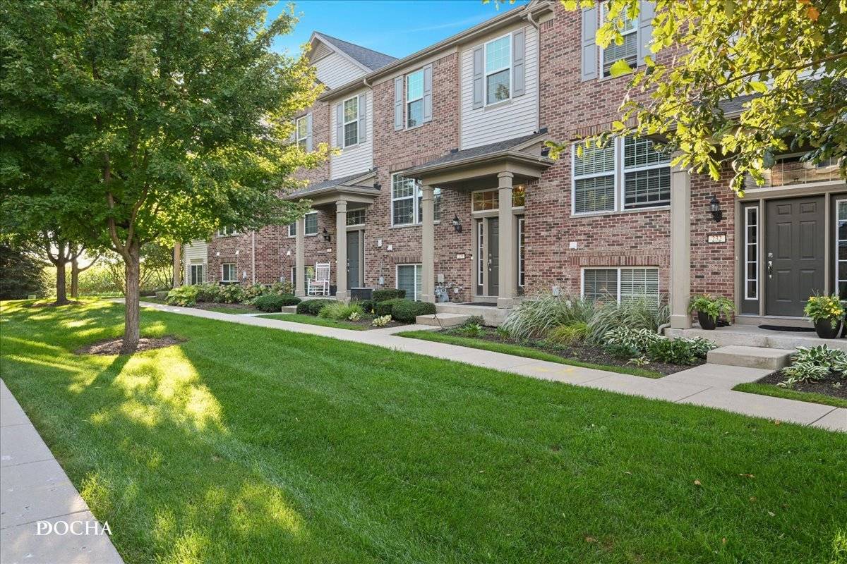 234 Devoe DR, Oswego, IL 60543