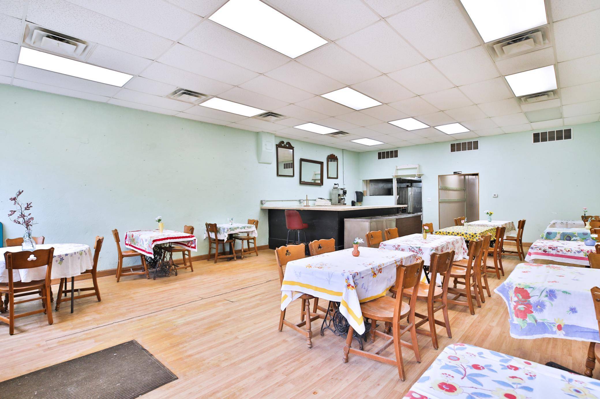 147 E Main ST, West Concord, MN 55985