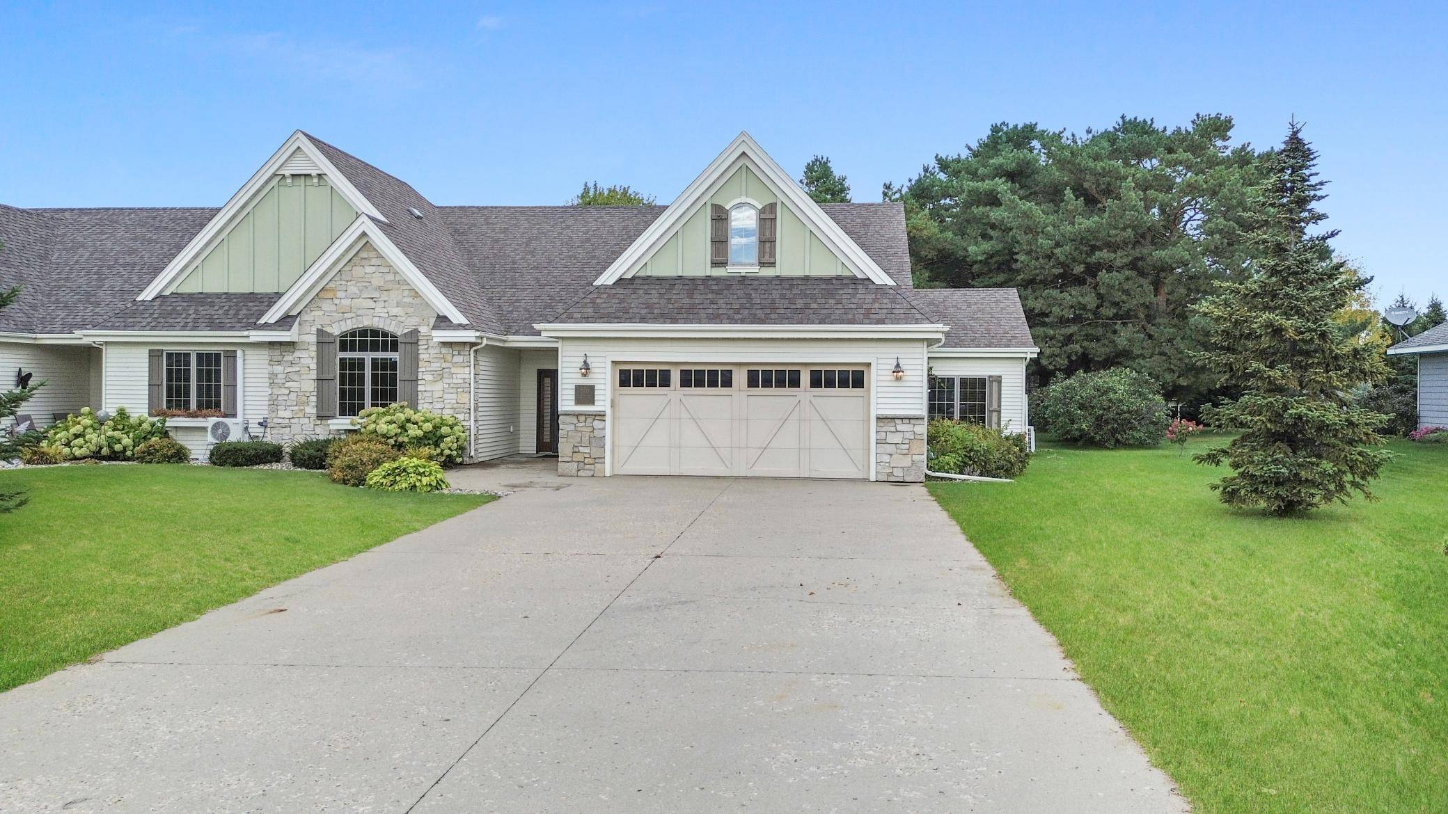 816 Whitetail LN, Detroit Lakes, MN 56501