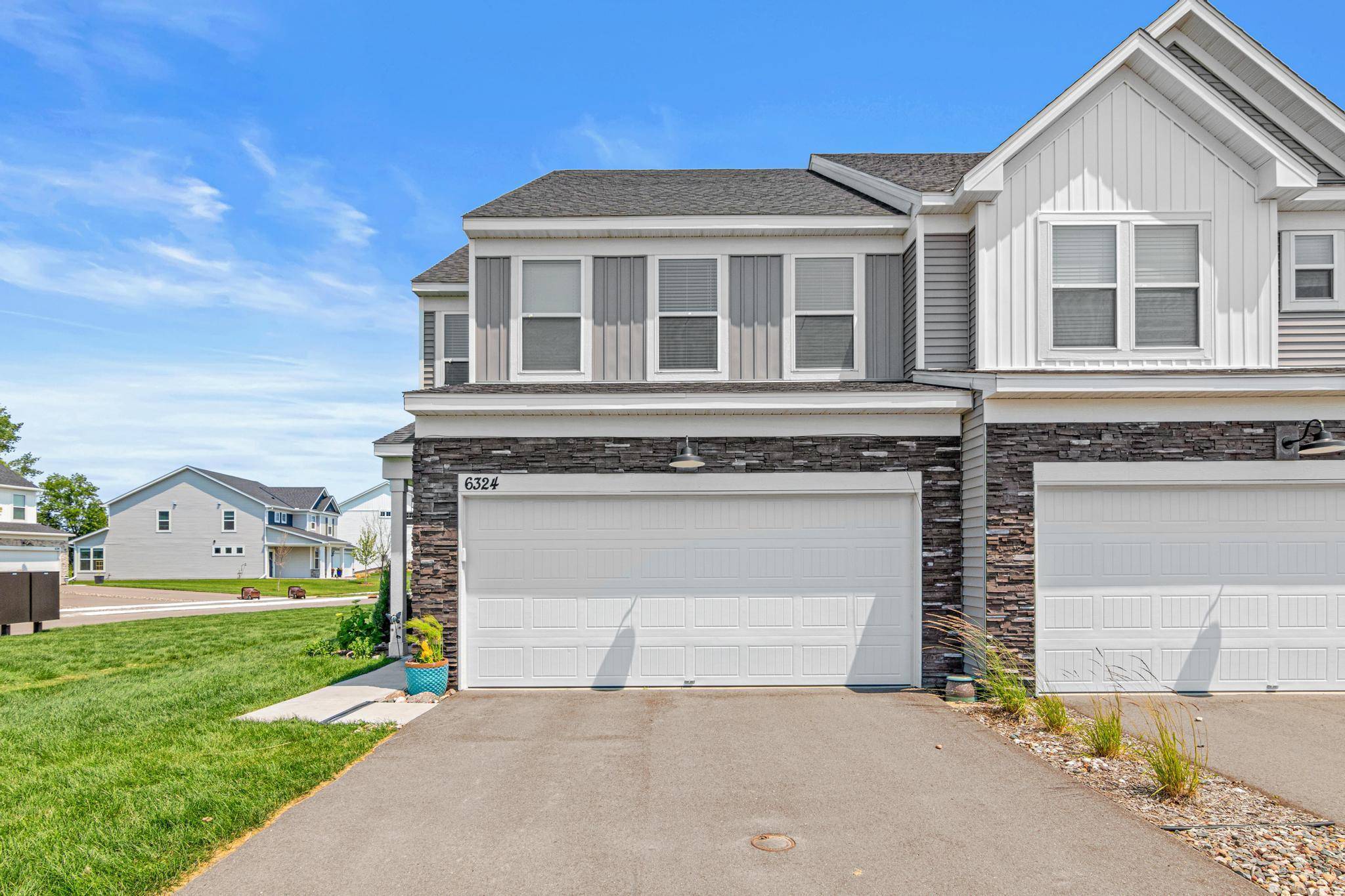 6324 Larkspur LN, Corcoran, MN 55340
