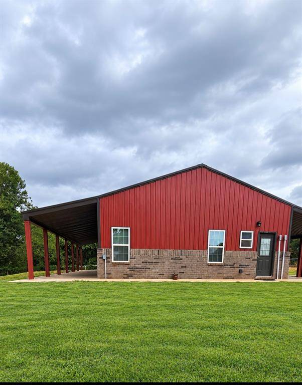 18488 Council AVE, Lindsay, OK 73052