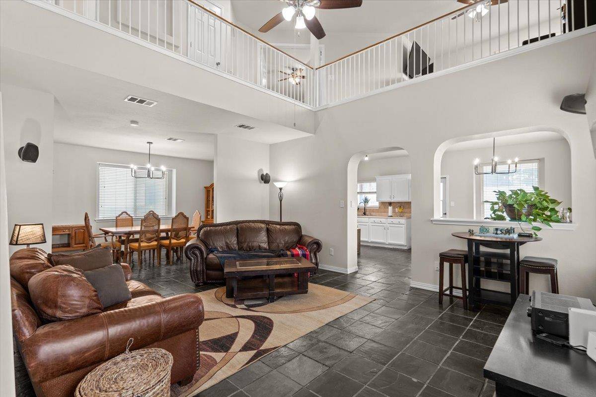 2107 Valerian TRL, Round Rock, TX 78665