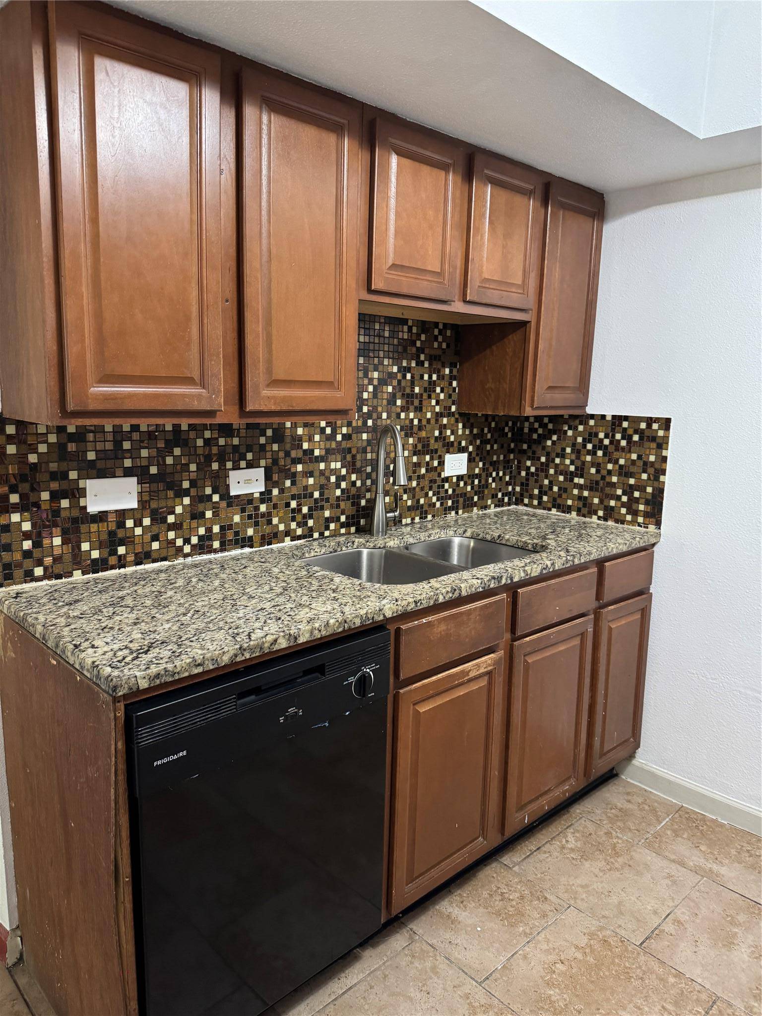 9049 Galewood DR #104, Austin, TX 78758