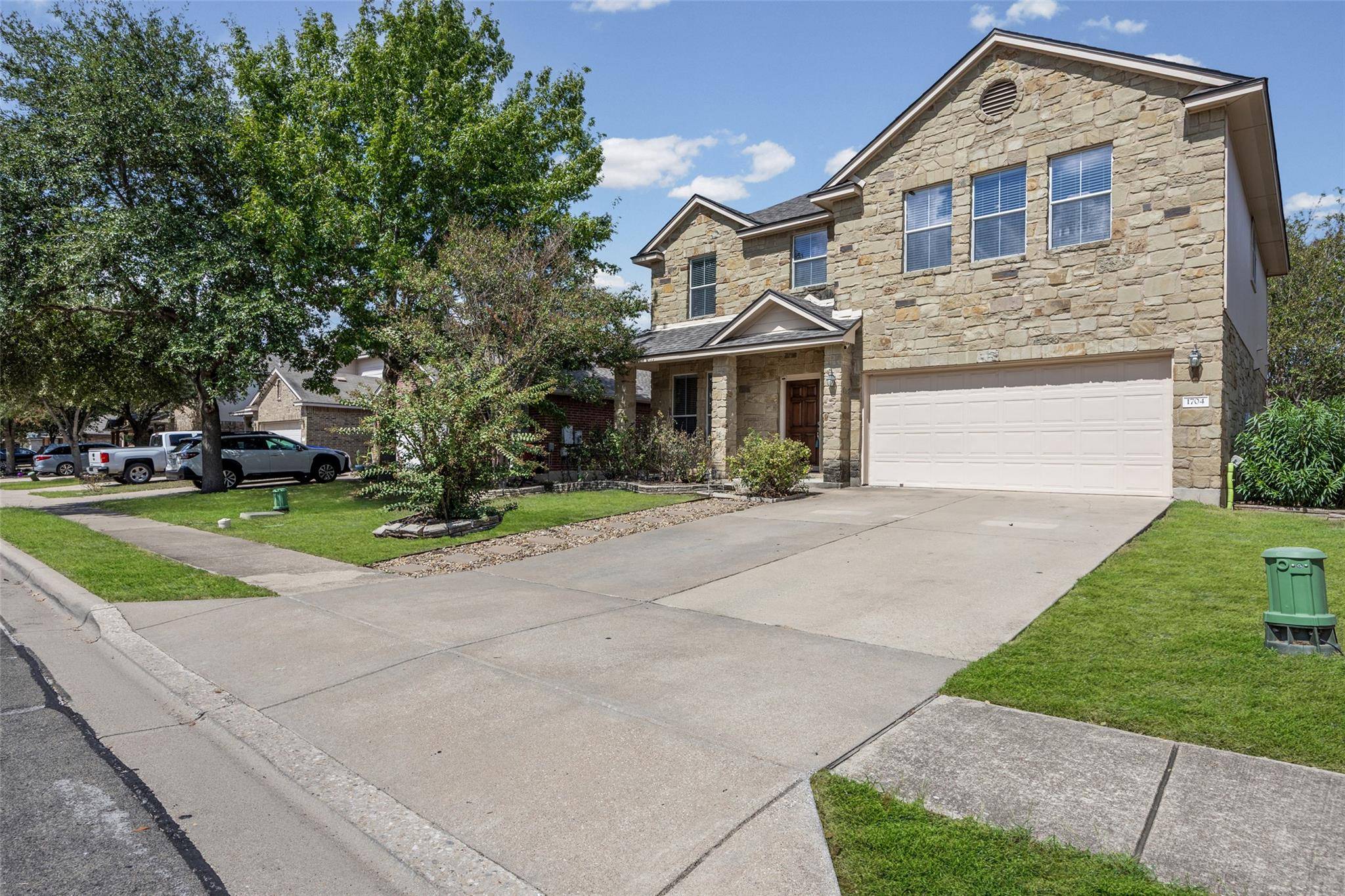 1704 McClannahan DR, Austin, TX 78748