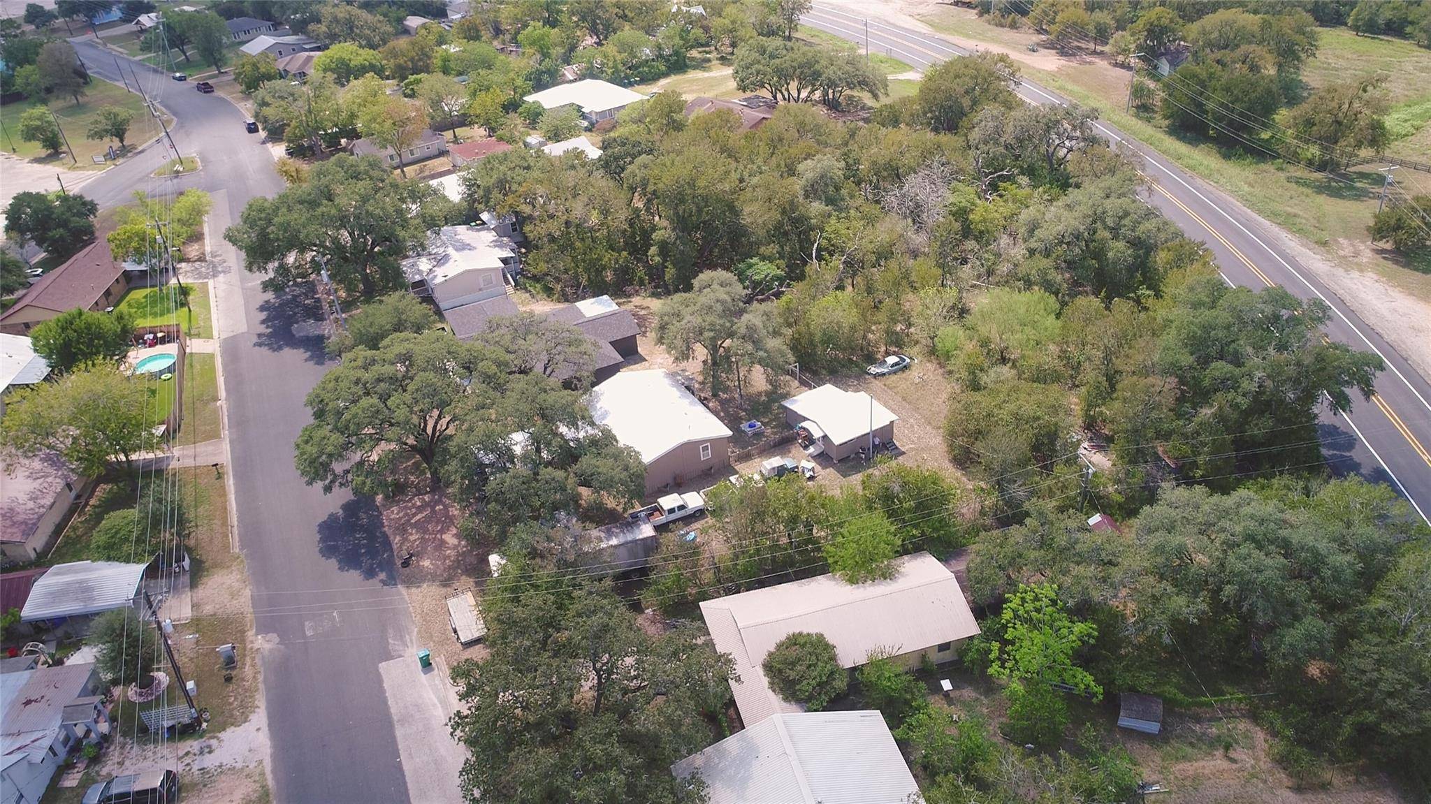 1055 N Franklin ST, La Grange, TX 78945