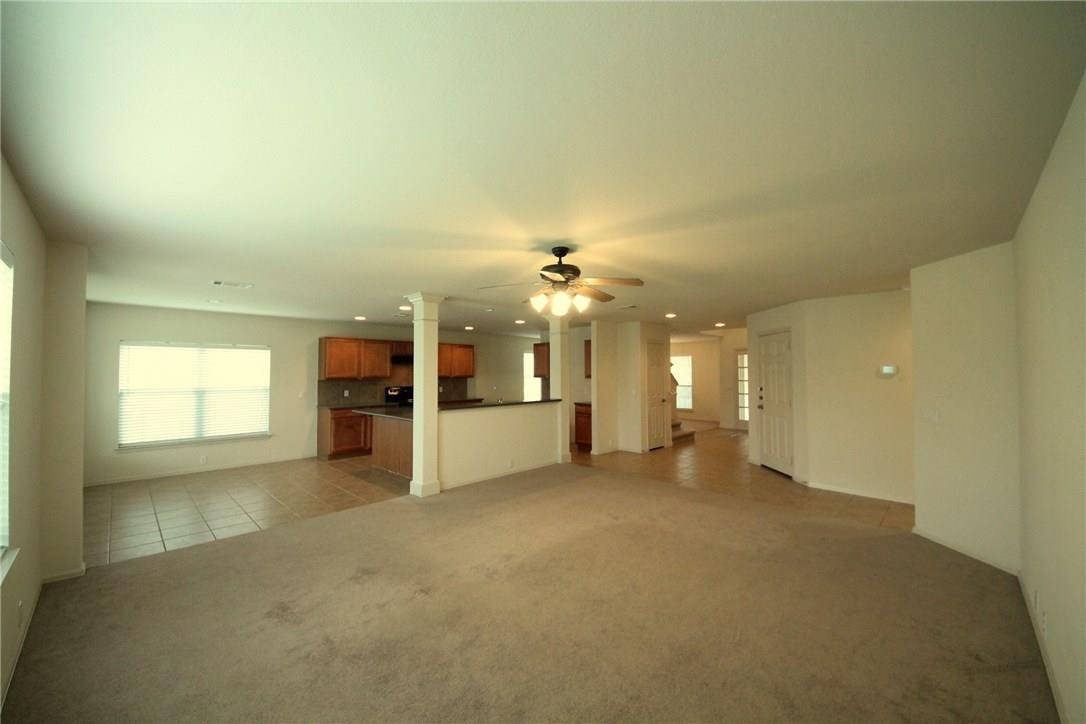 135 Hoot Owl LN, Leander, TX 78641