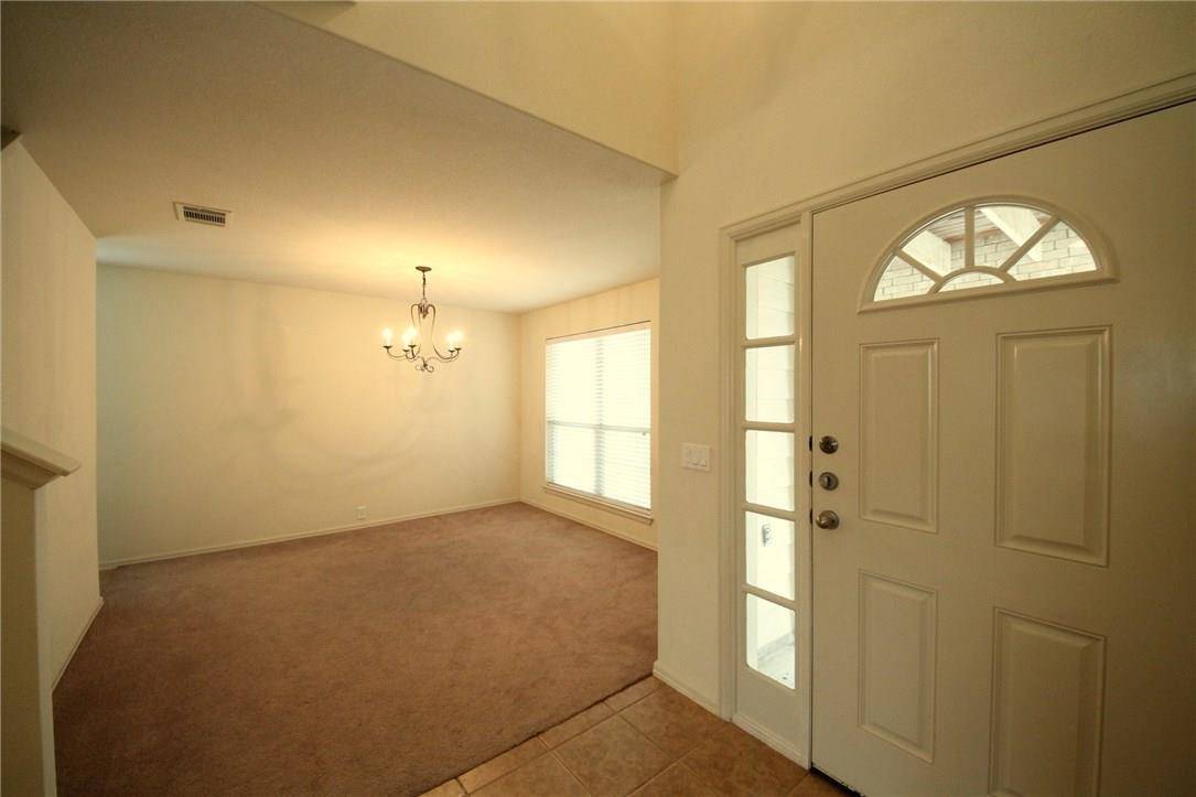 135 Hoot Owl LN, Leander, TX 78641
