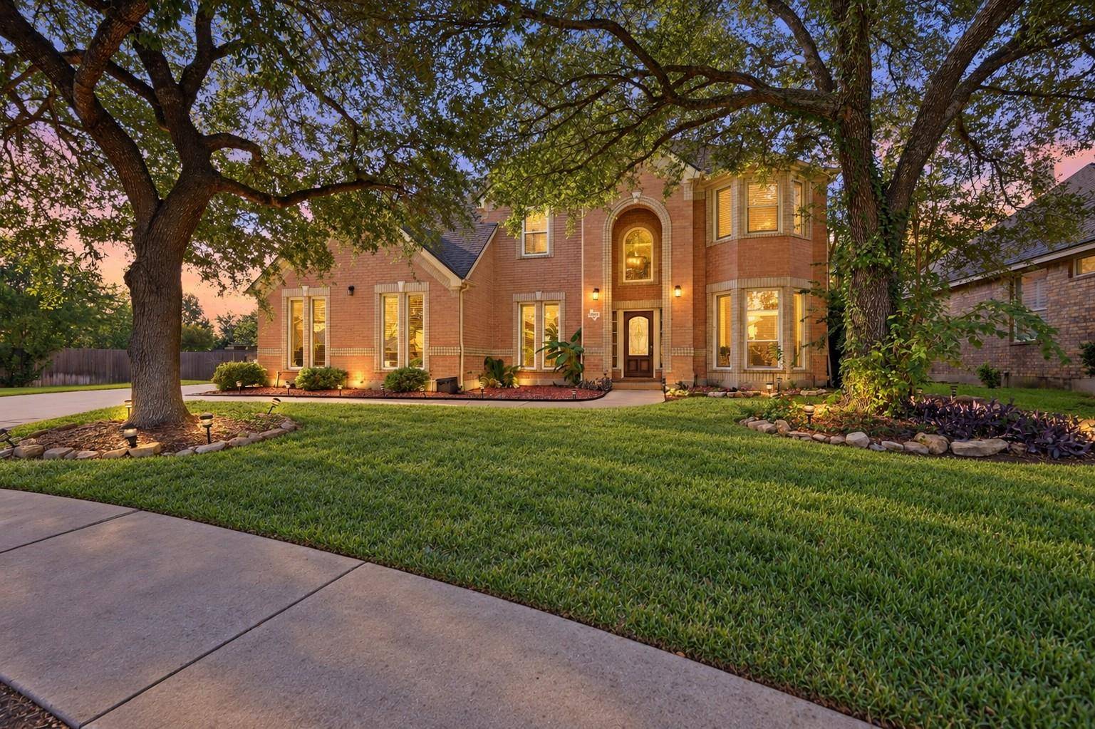 2129 Clear Lake PL, Round Rock, TX 78665