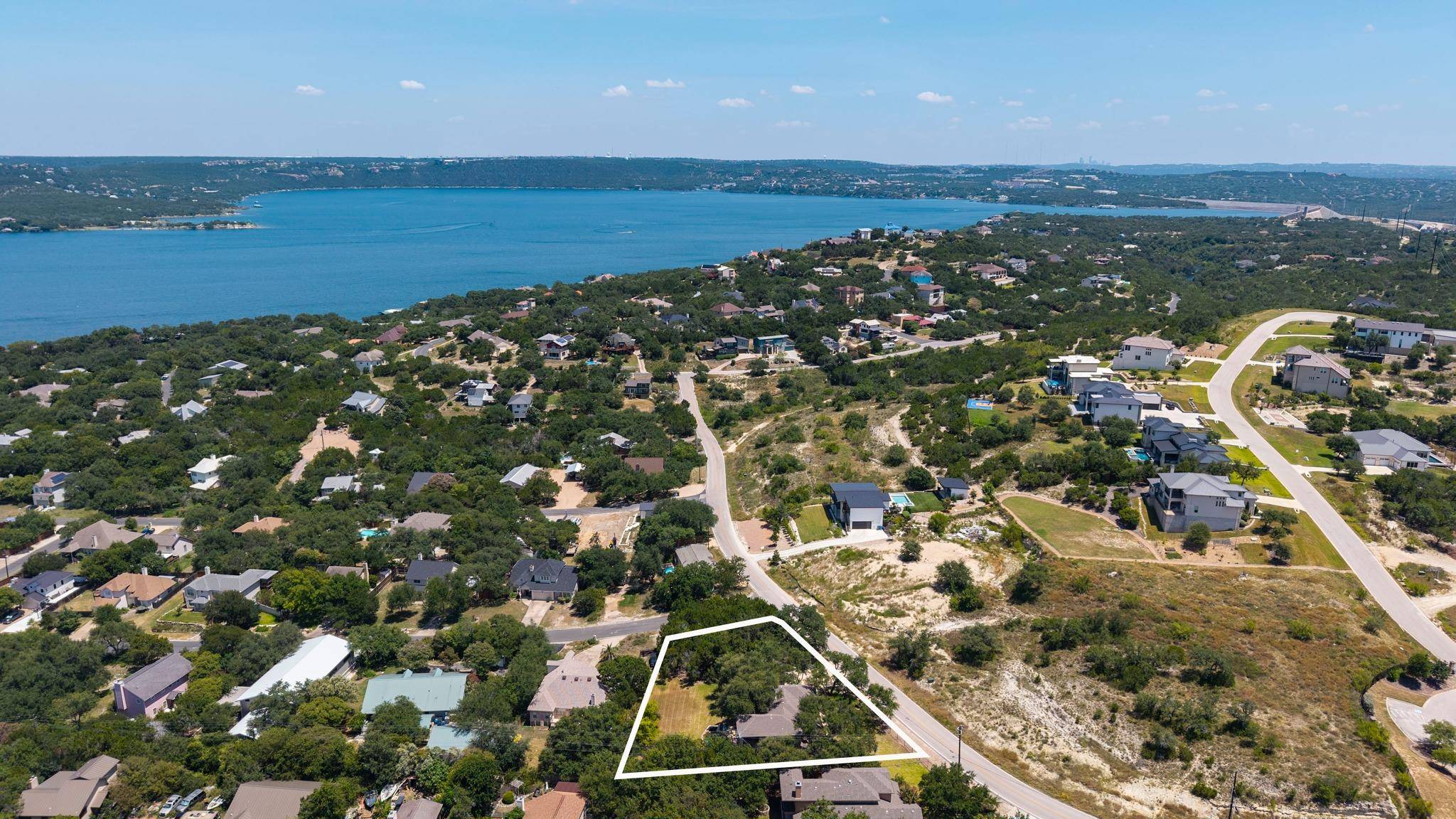 5002 Weletka DR, Austin, TX 78734