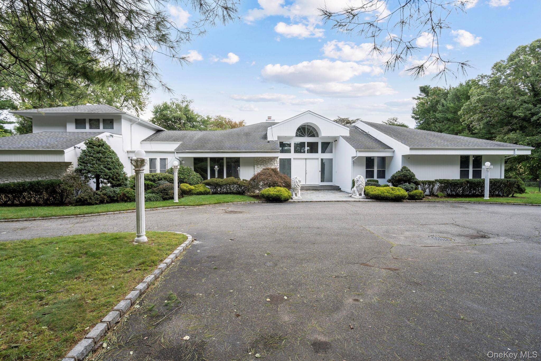 6 Quail PATH, Glen Head, NY 11545