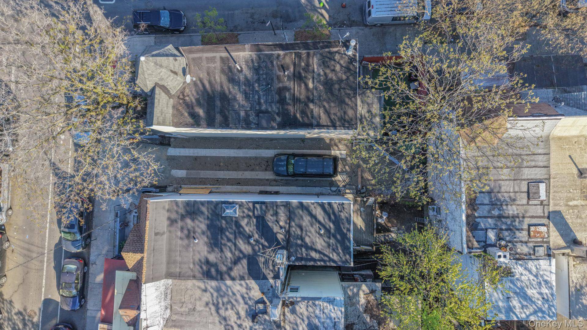 416 E 182nd ST, Bronx, NY 10457