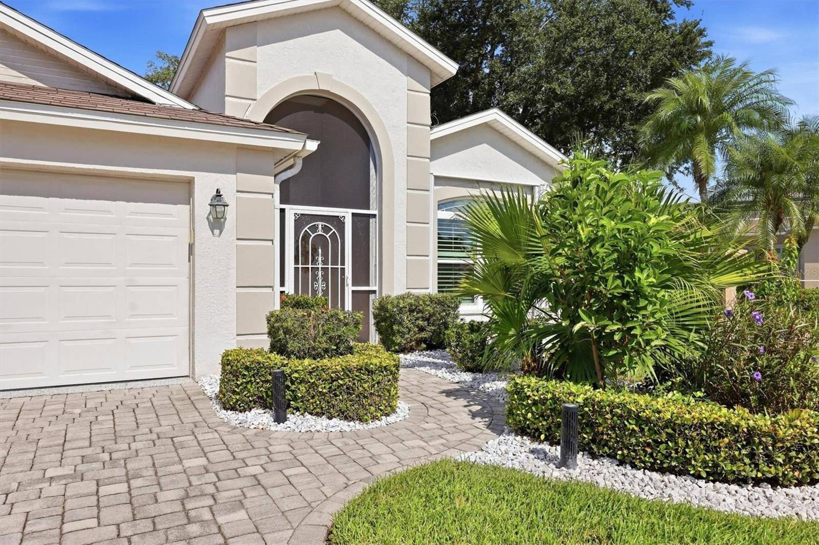 8945 WHITEMARSH AVE, Sarasota, FL 34238