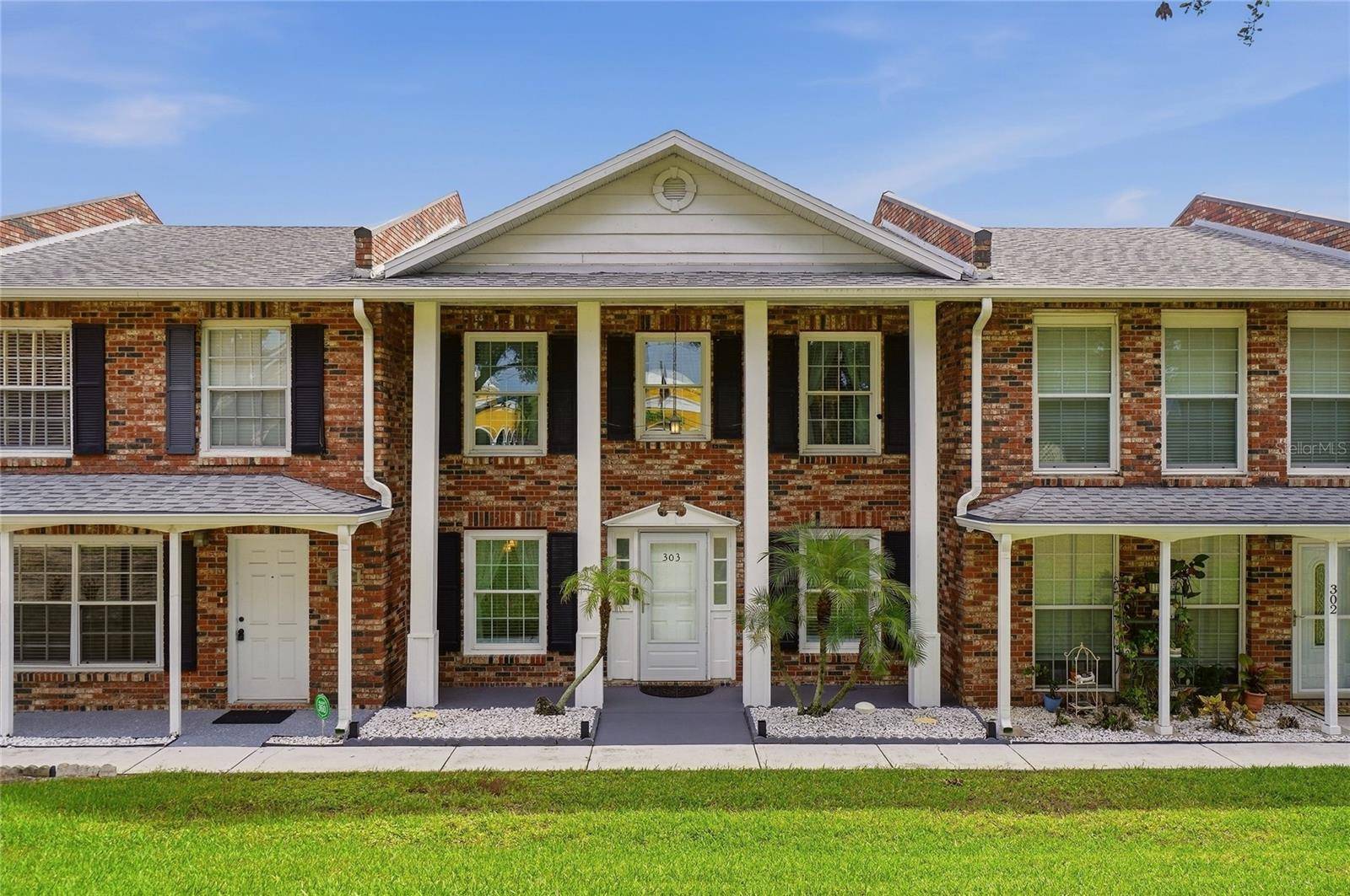 5850 CYPRESS GARDENS BLVD #303, Winter Haven, FL 33884