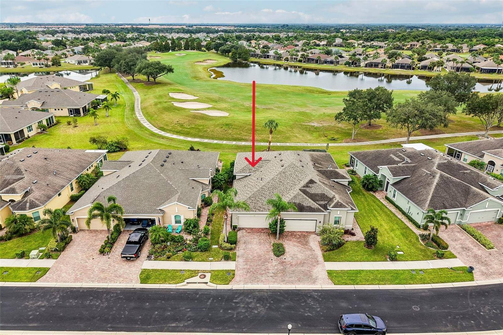 718 CHIPPER DR, Sun City Center, FL 33573
