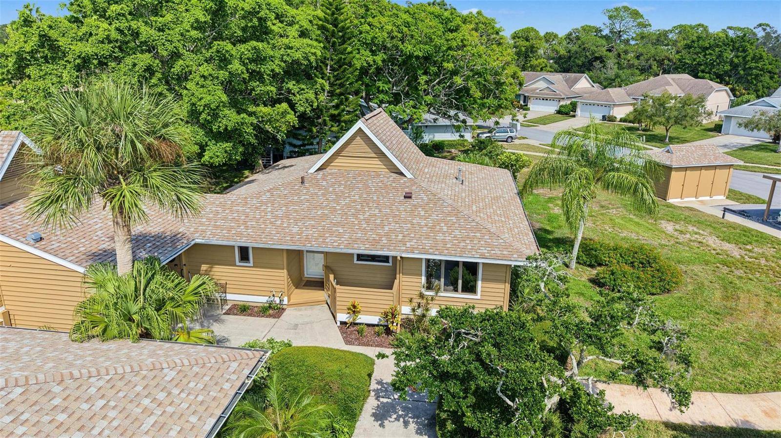 992 SPINNAKER CT, Tarpon Springs, FL 34689