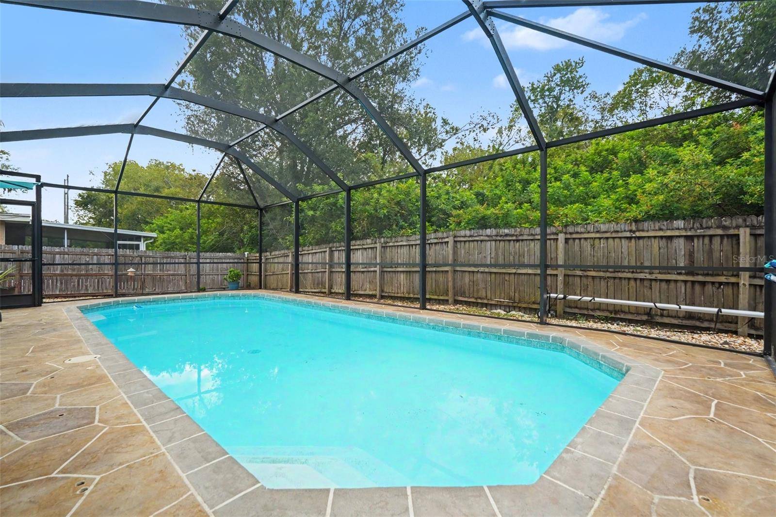 8064 FAWNRIDGE CIR, Tampa, FL 33610