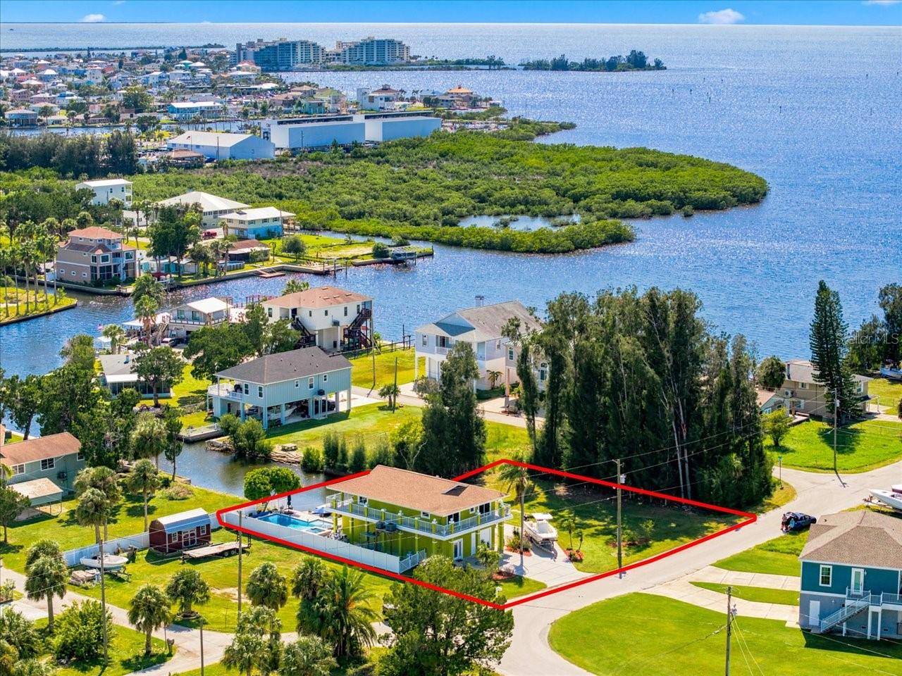6744 SEAVIEW BLVD, Hudson, FL 34667