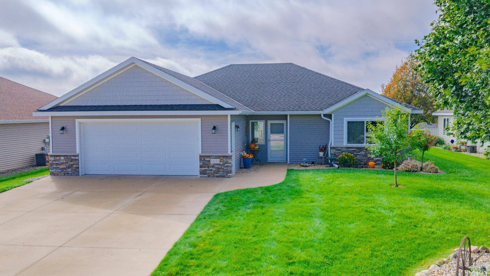 1621 19th AVE NW, Willmar, MN 56201