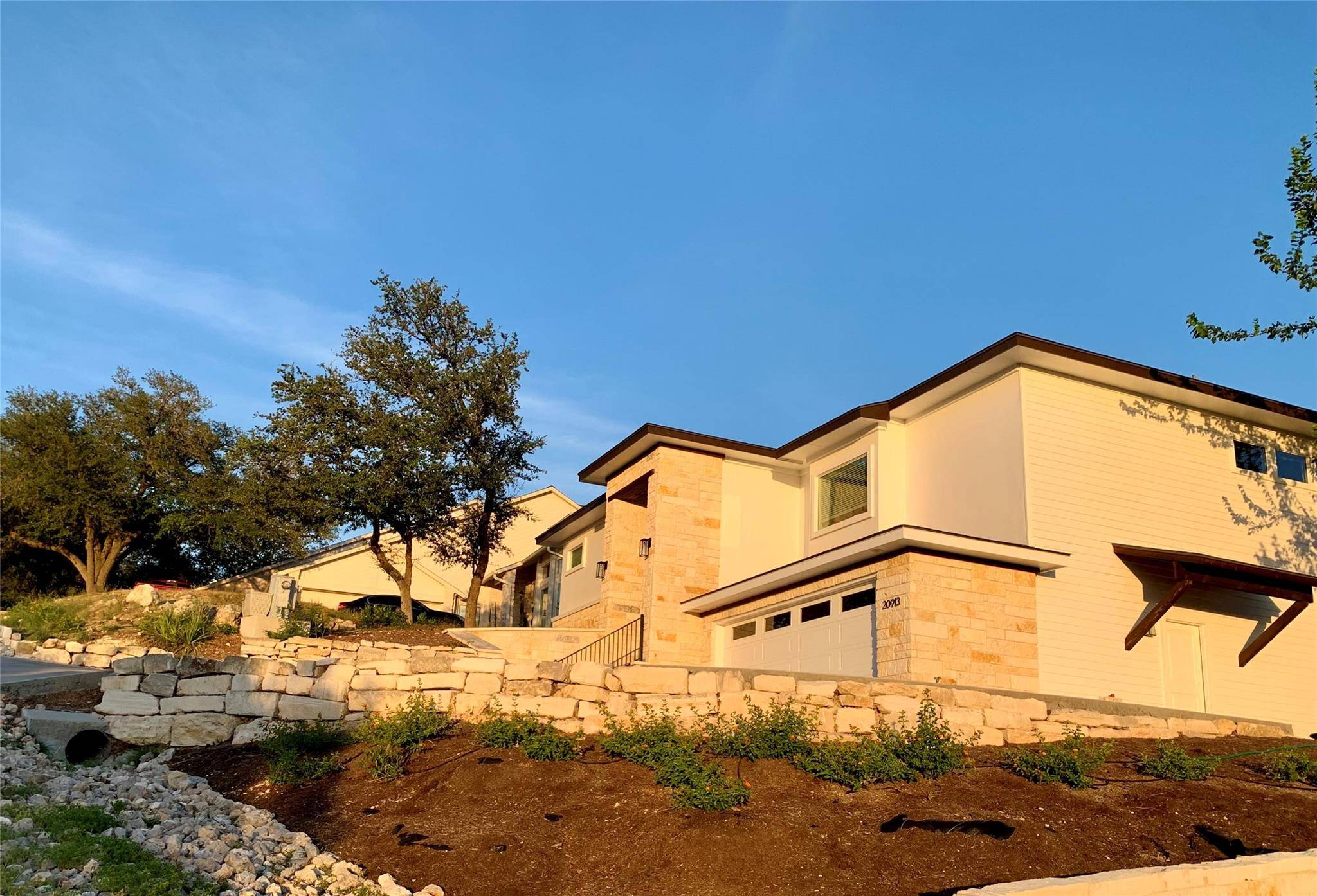 20913 Nimitz Ave, Lago Vista, TX 78645