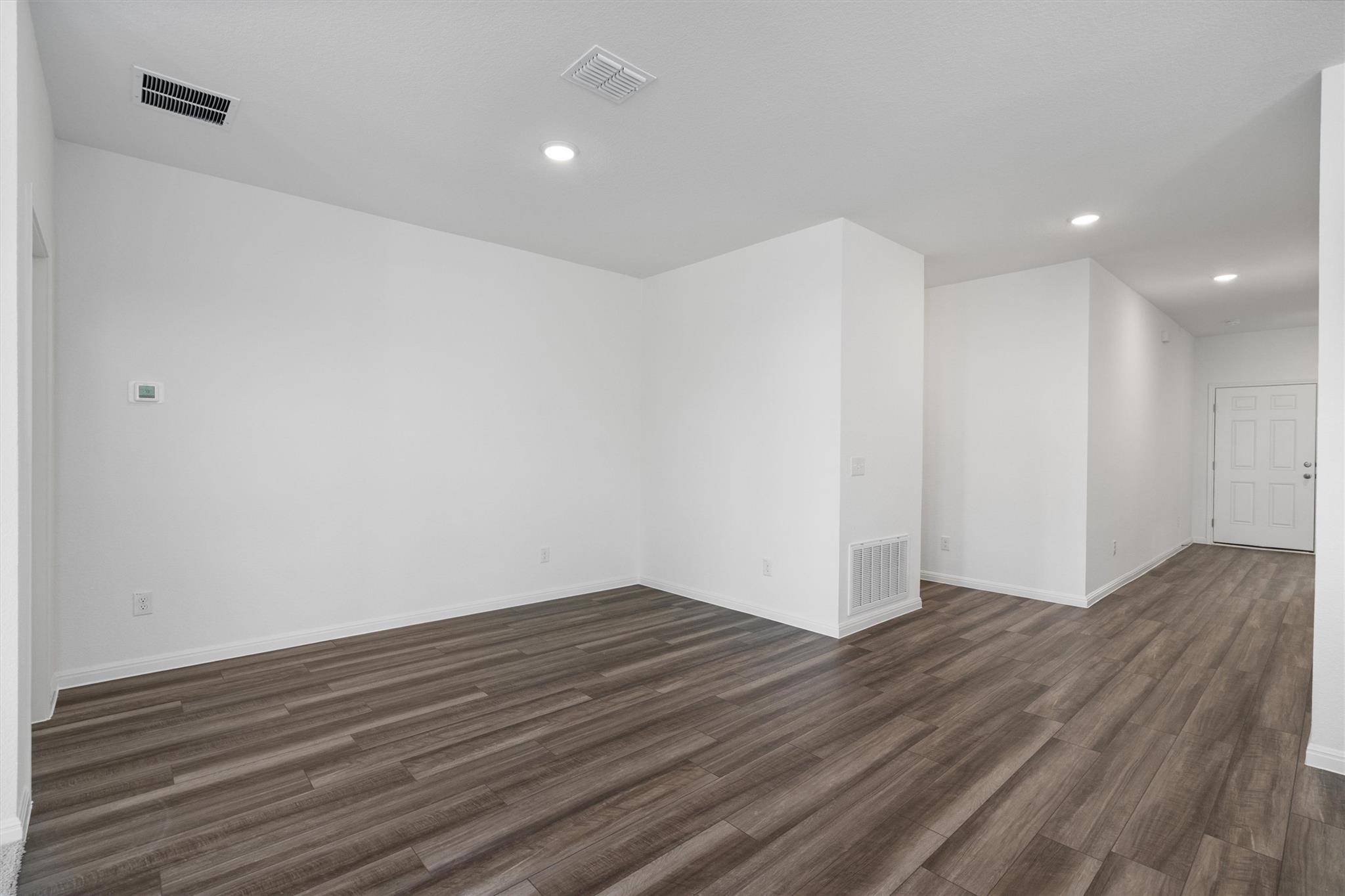 105 Bridgeview DR, Hutto, TX 78634