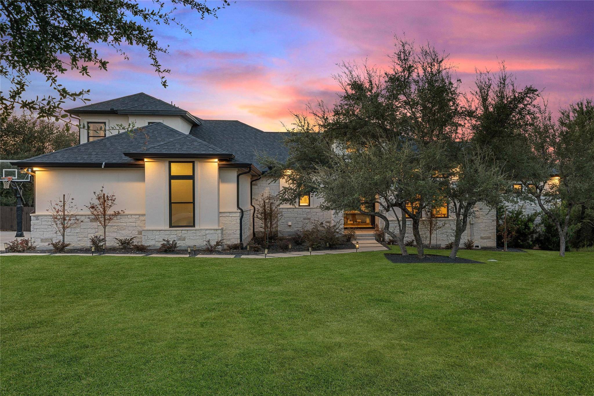 4604 Wild Cow CV, Spicewood, TX 78669