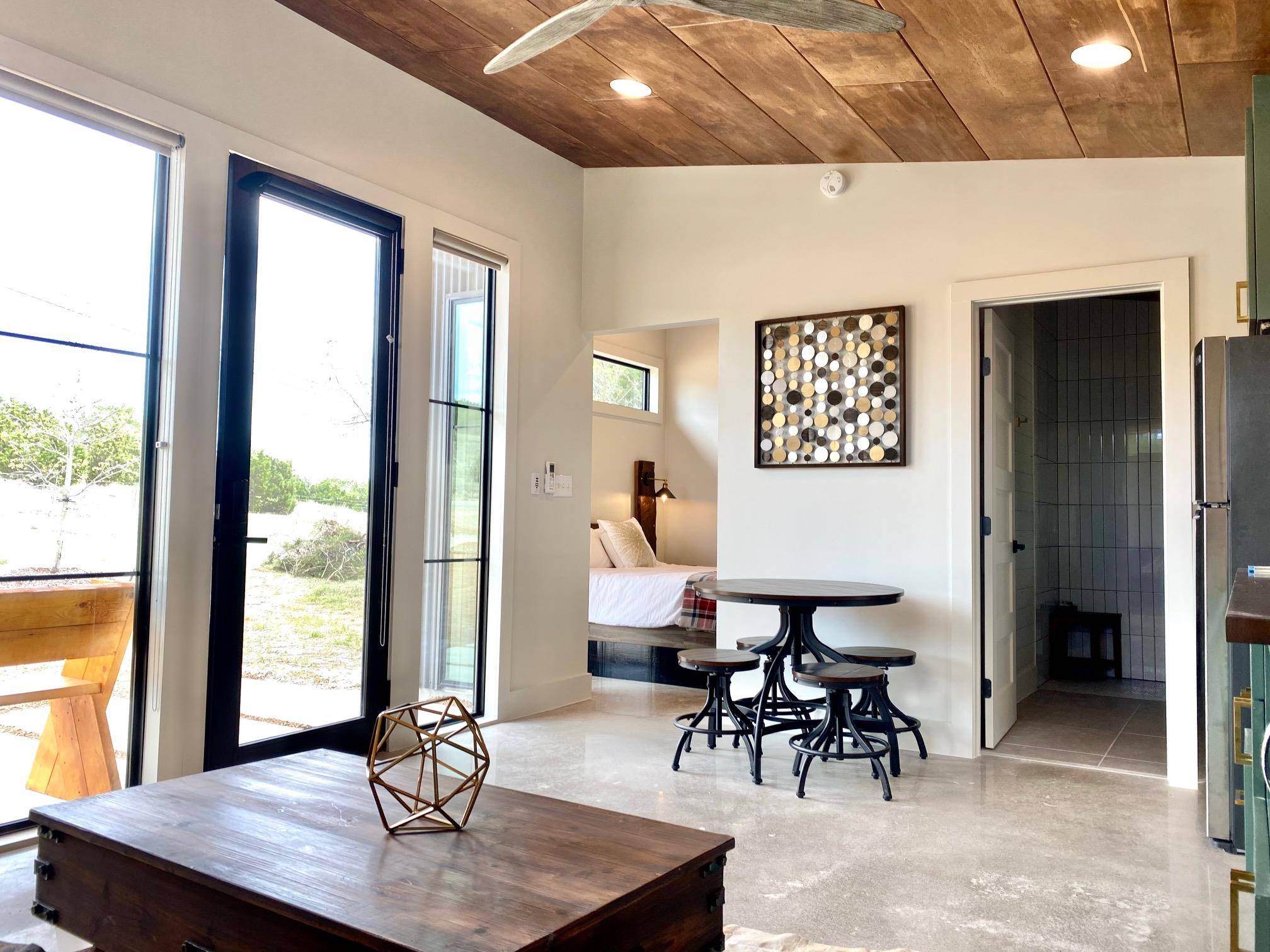 405 Martin RD #A, Dripping Springs, TX 78620