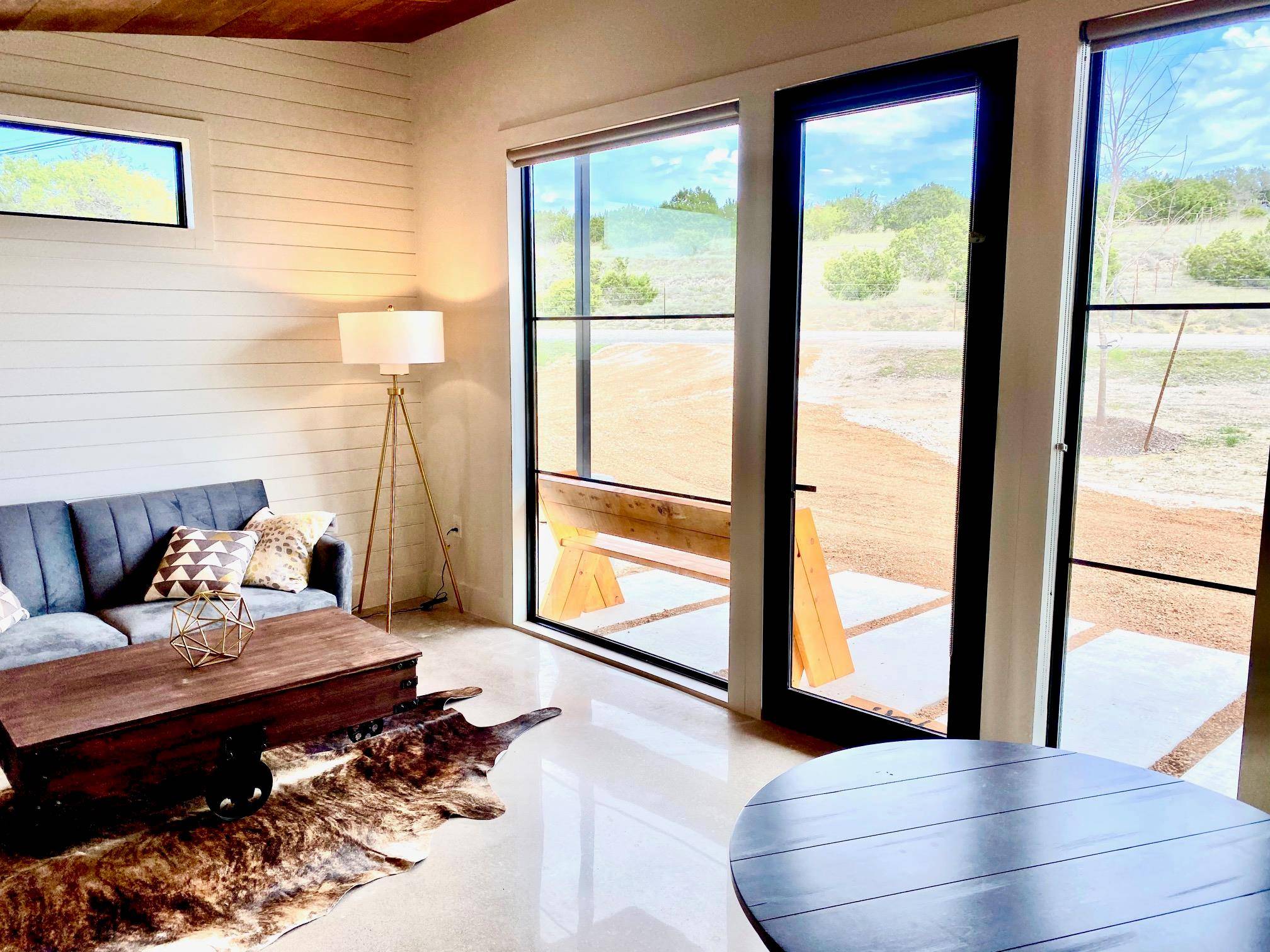 405 Martin RD #A, Dripping Springs, TX 78620