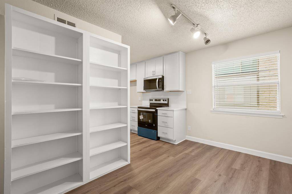 2408 Longview ST #112, Austin, TX 78705