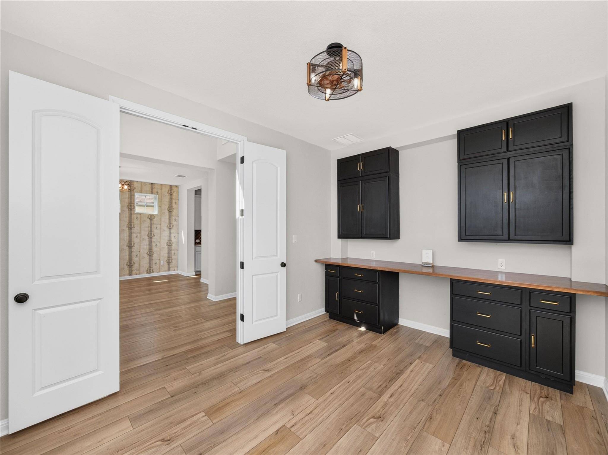 311 Bear Oak ST, Hutto, TX 78634